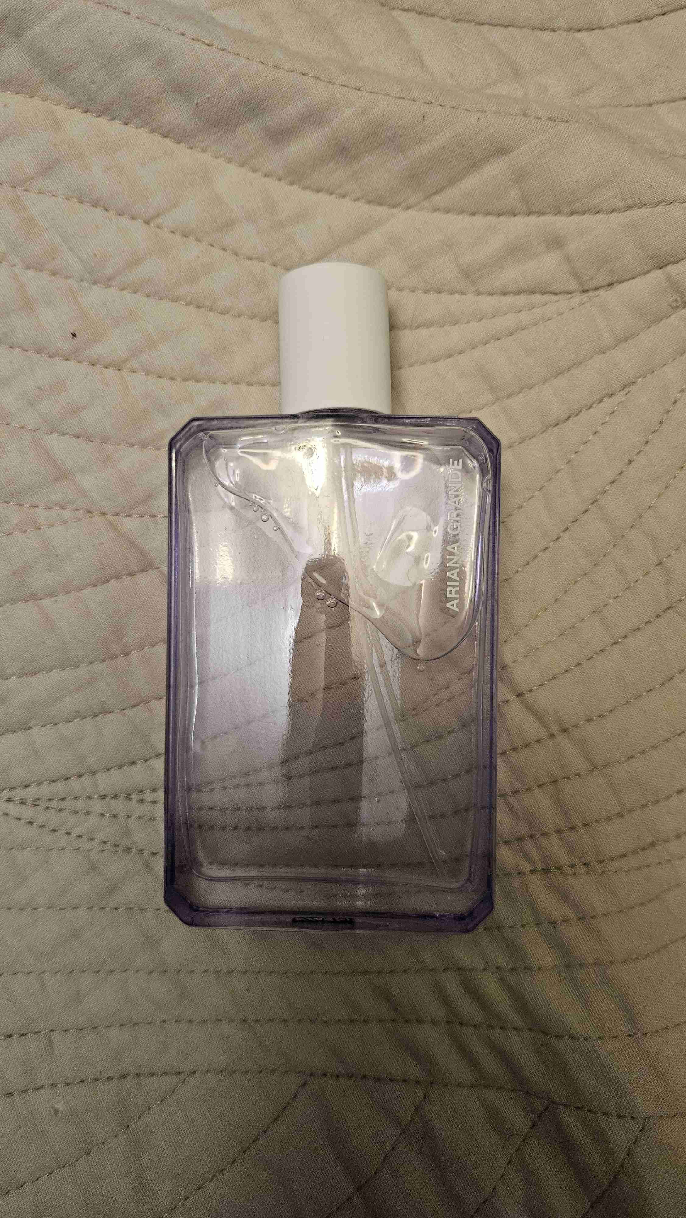 Perfume God is a Woman Ariana Grande 100 ml - miniatura 2