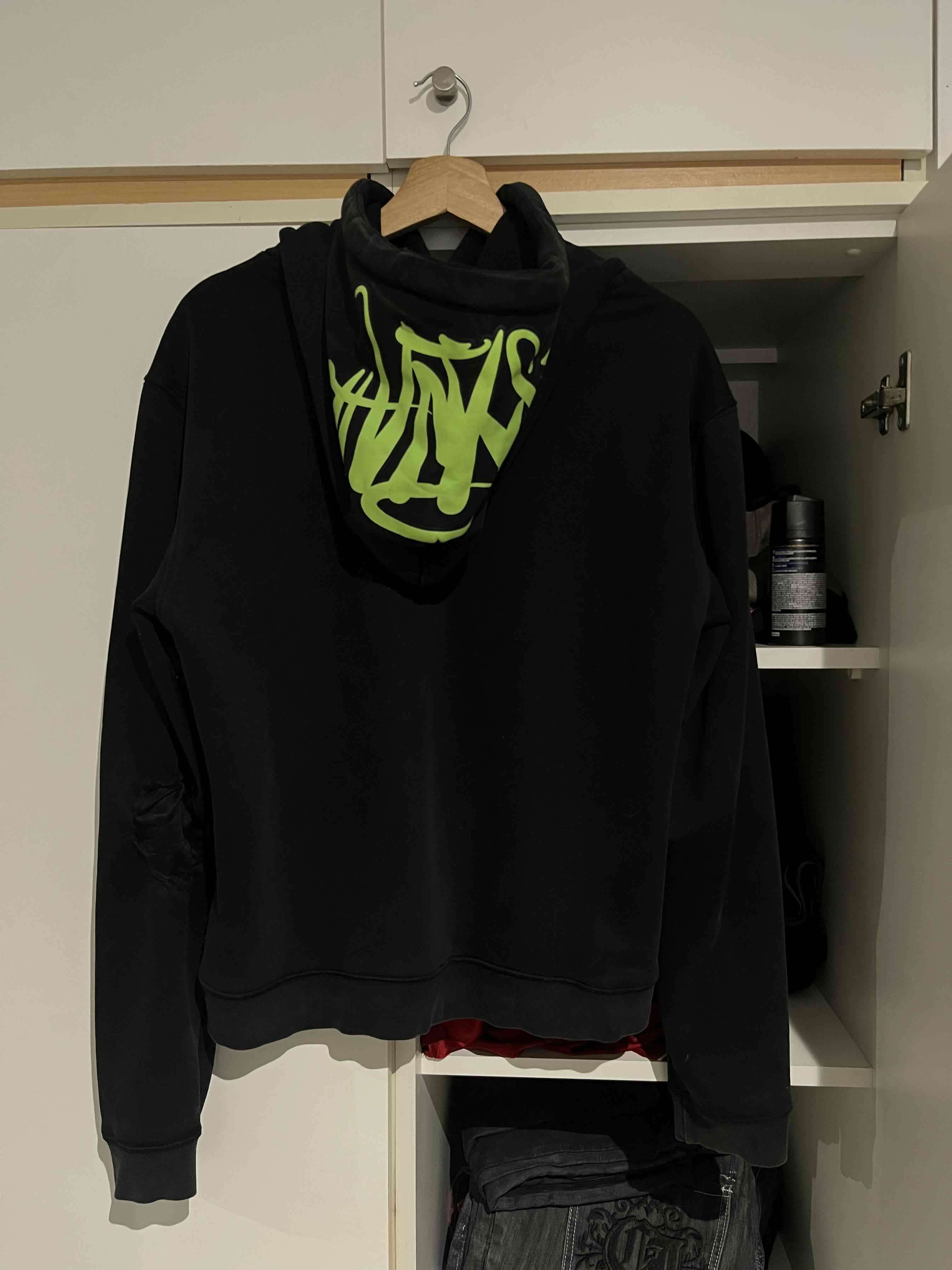 SYNA WORLD poleron 💚 - miniatura 1