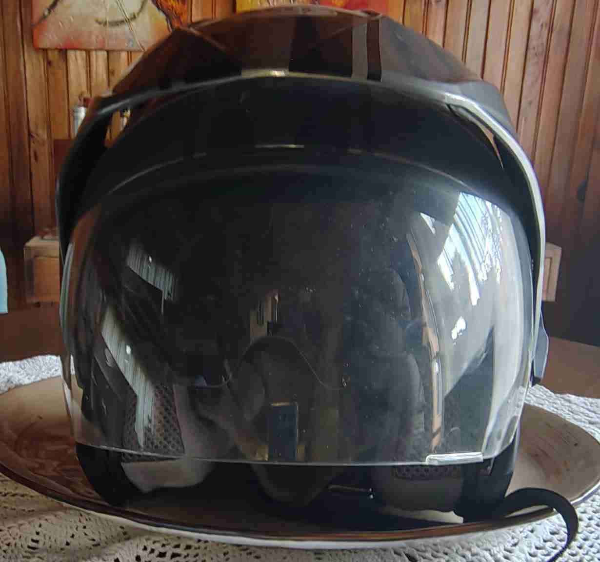 Casco de moto negro - miniatura 1