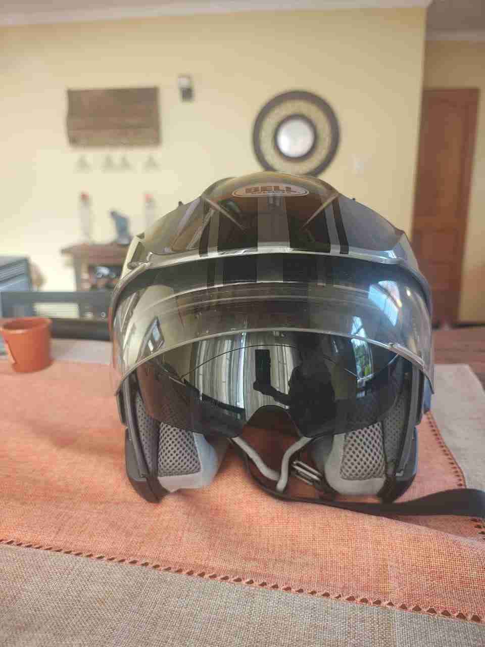 Casco de moto negro - miniatura 2