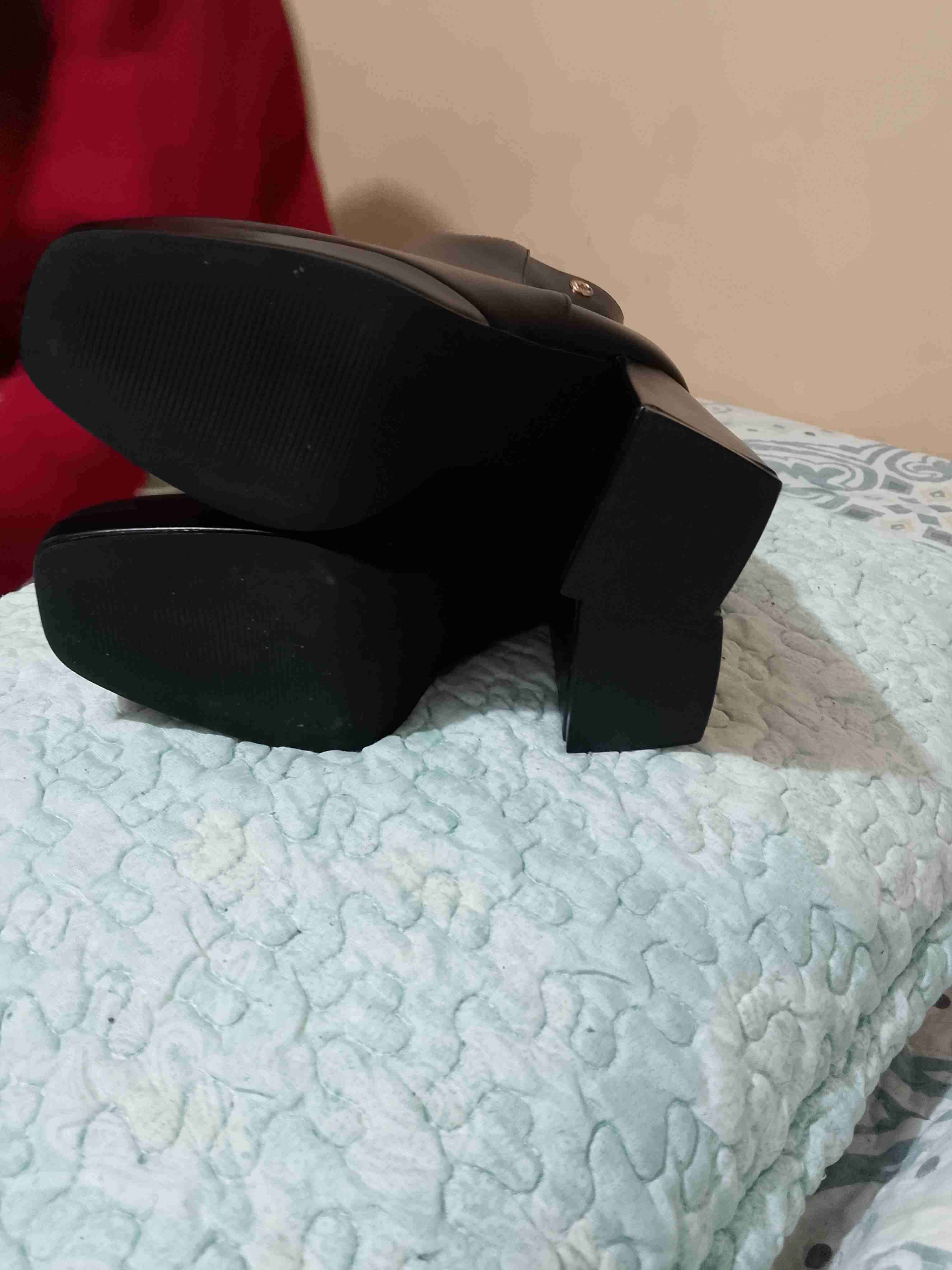 Botines negros de plataforma - miniatura 1