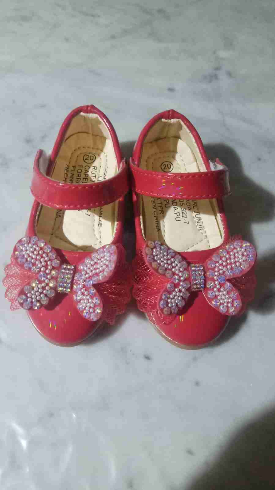 Zapatos rojos de niña con moño - miniatura 1