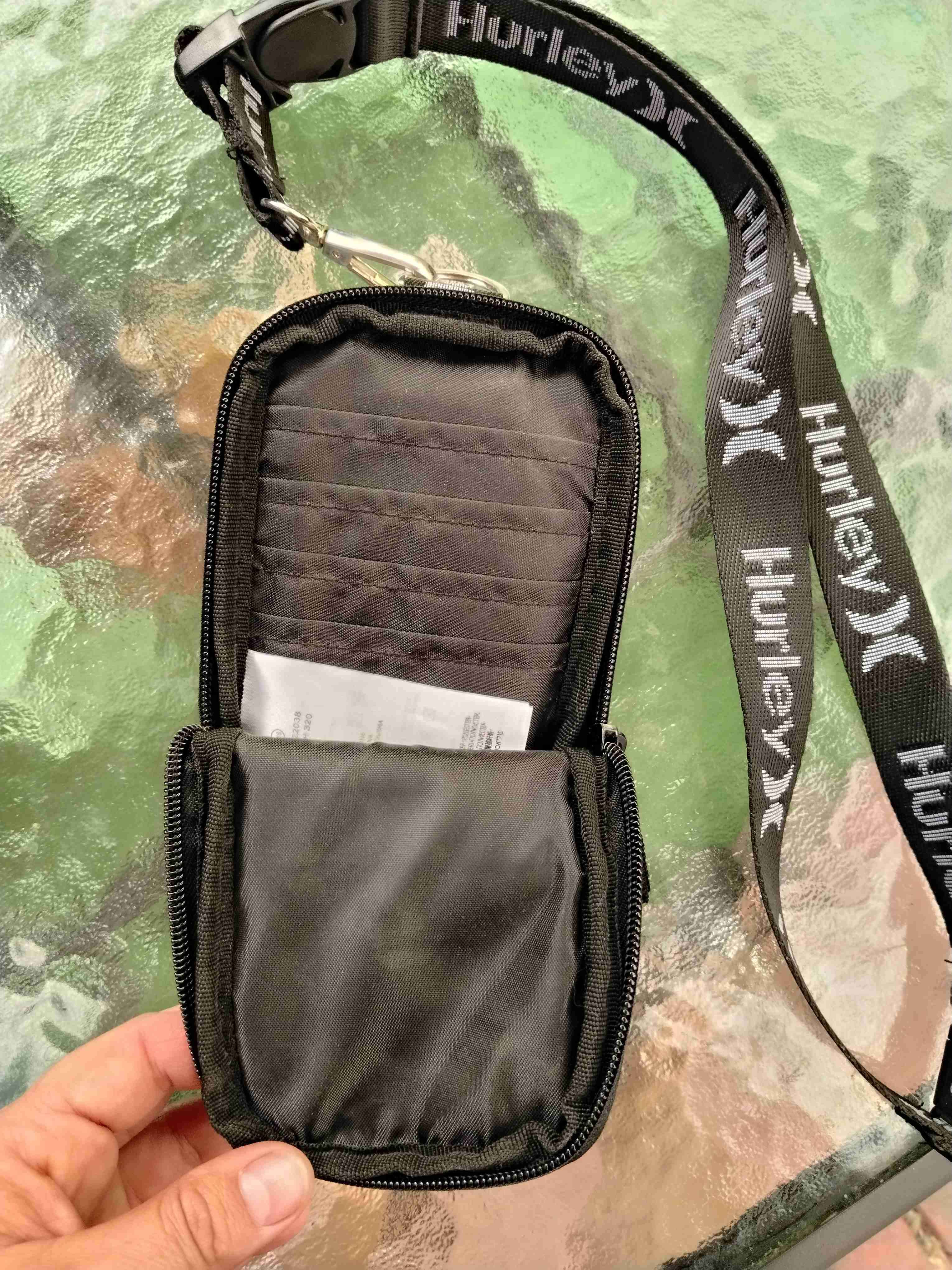 Porta celular Hurley con Lanyard - miniatura 3