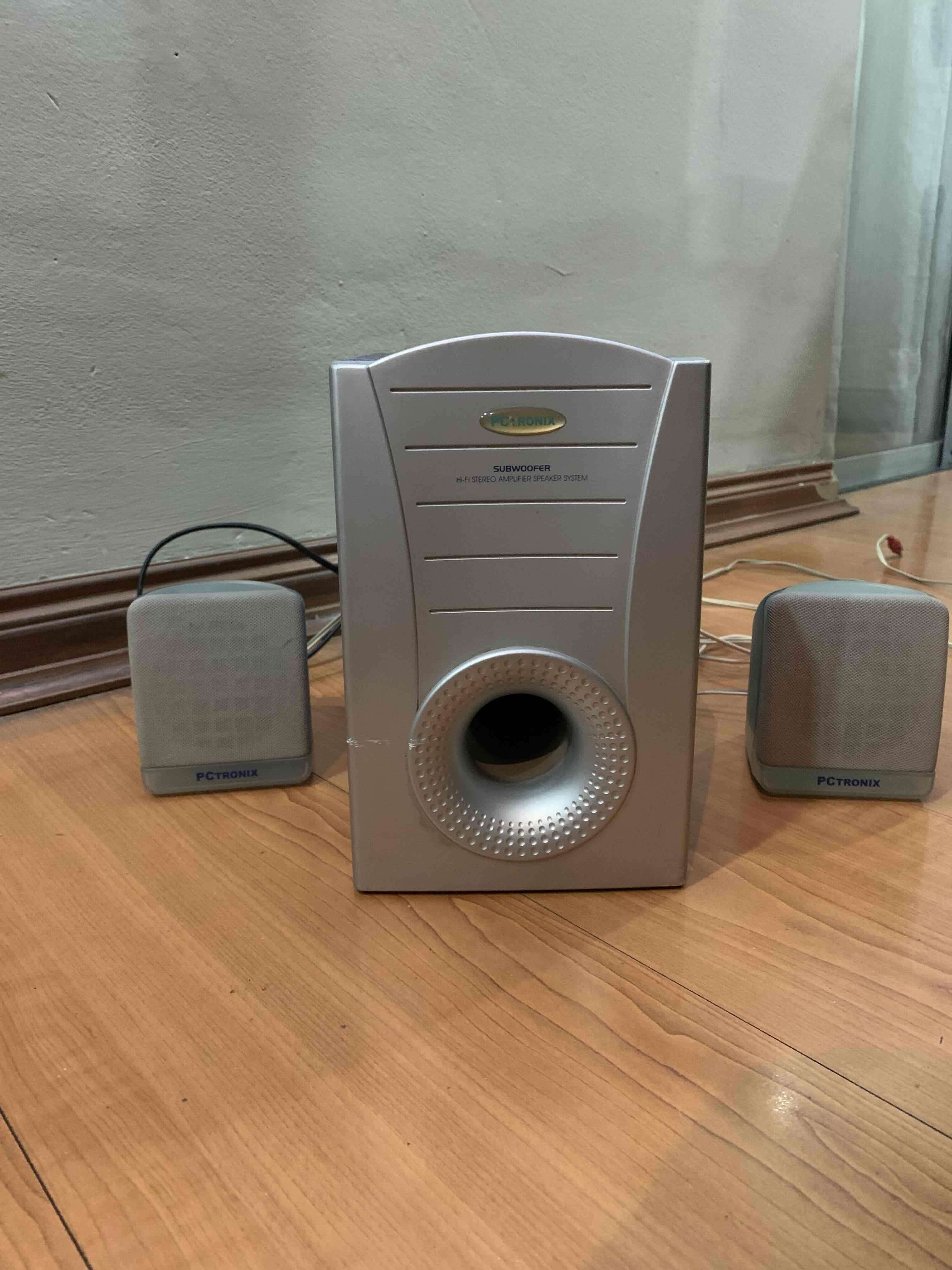 Sistema de parlantes PCTronix - miniatura 2