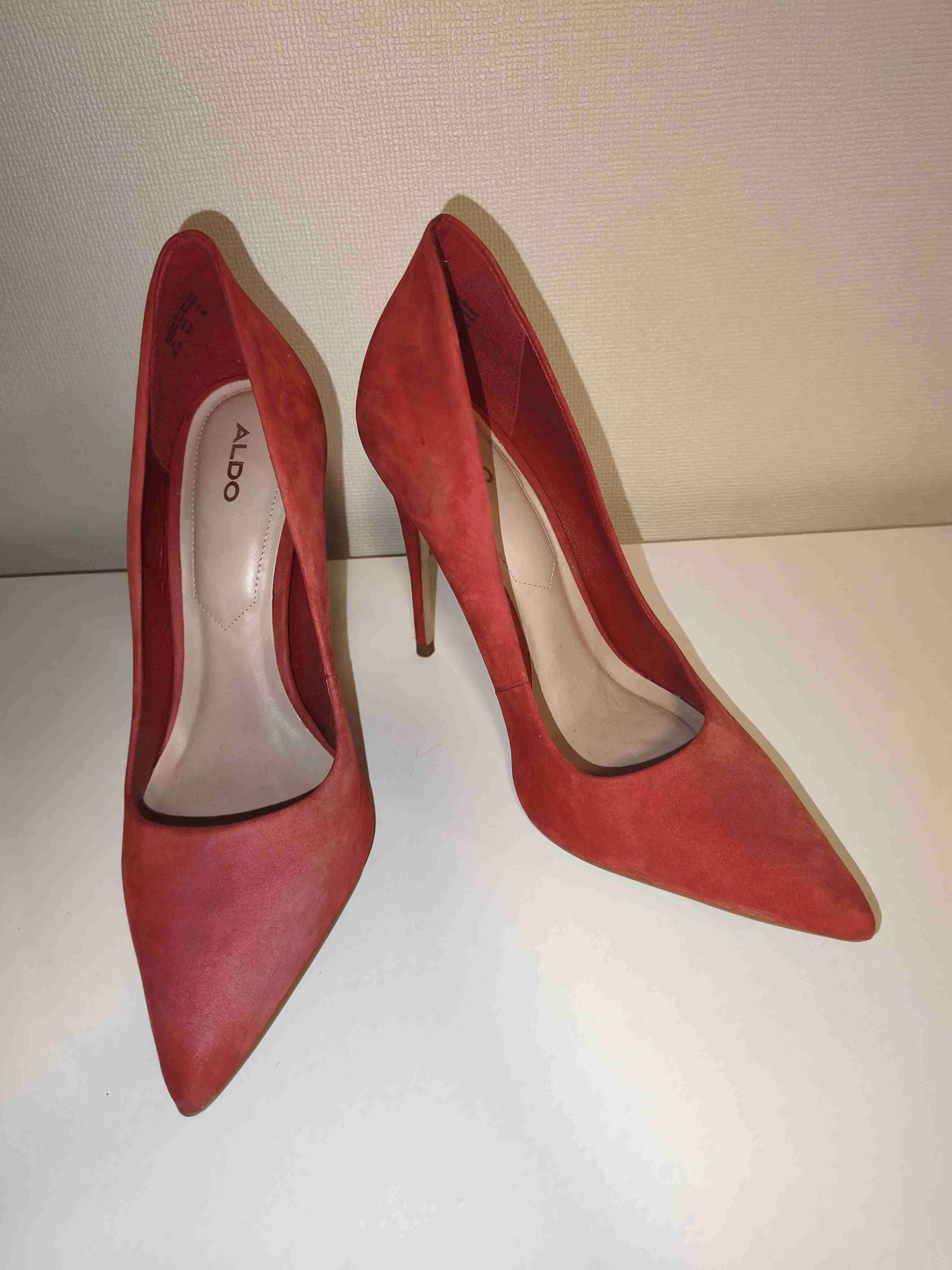 Tacones rojos Aldo elegantes - 2