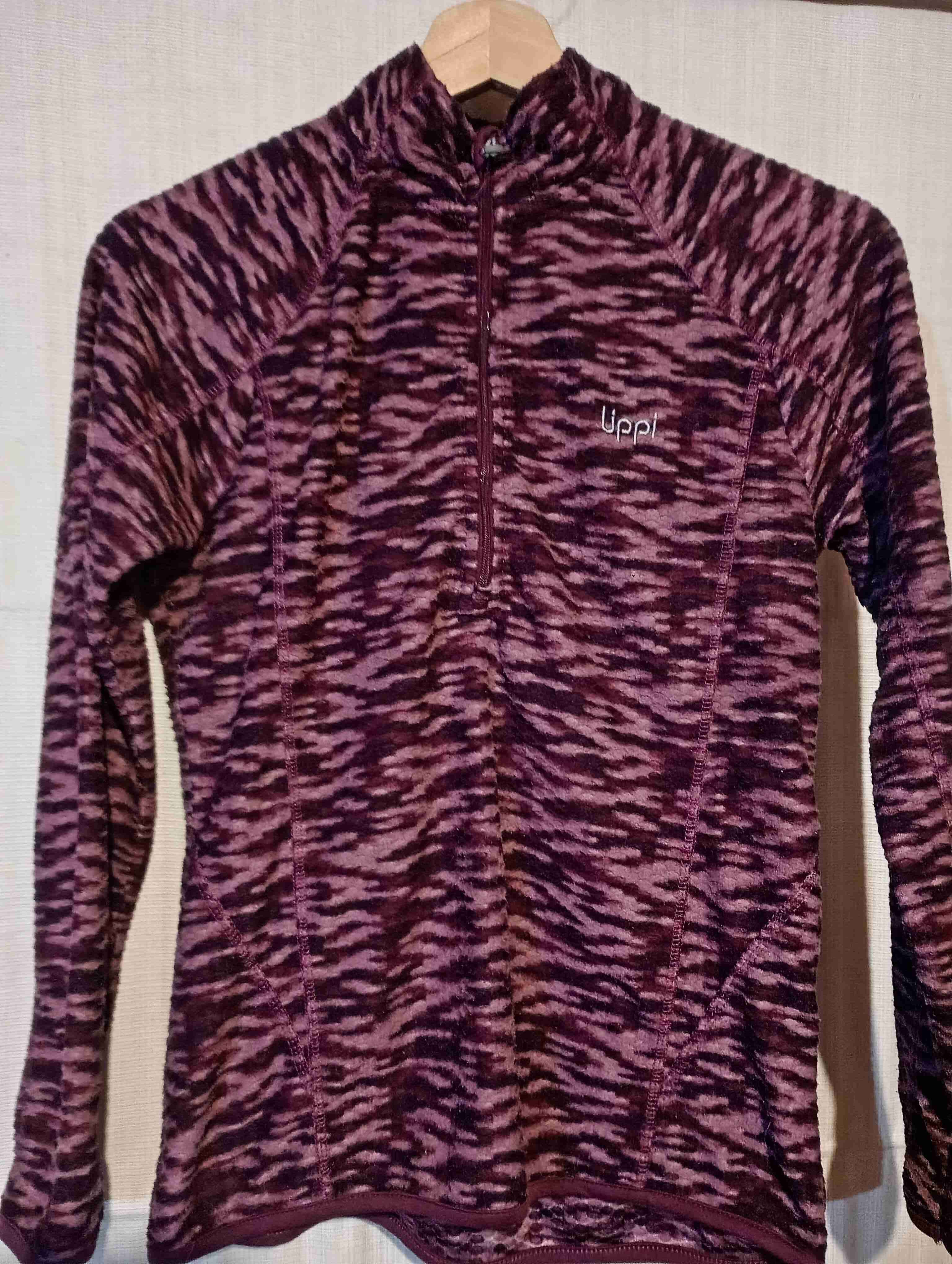 Poleron polar animal print morado