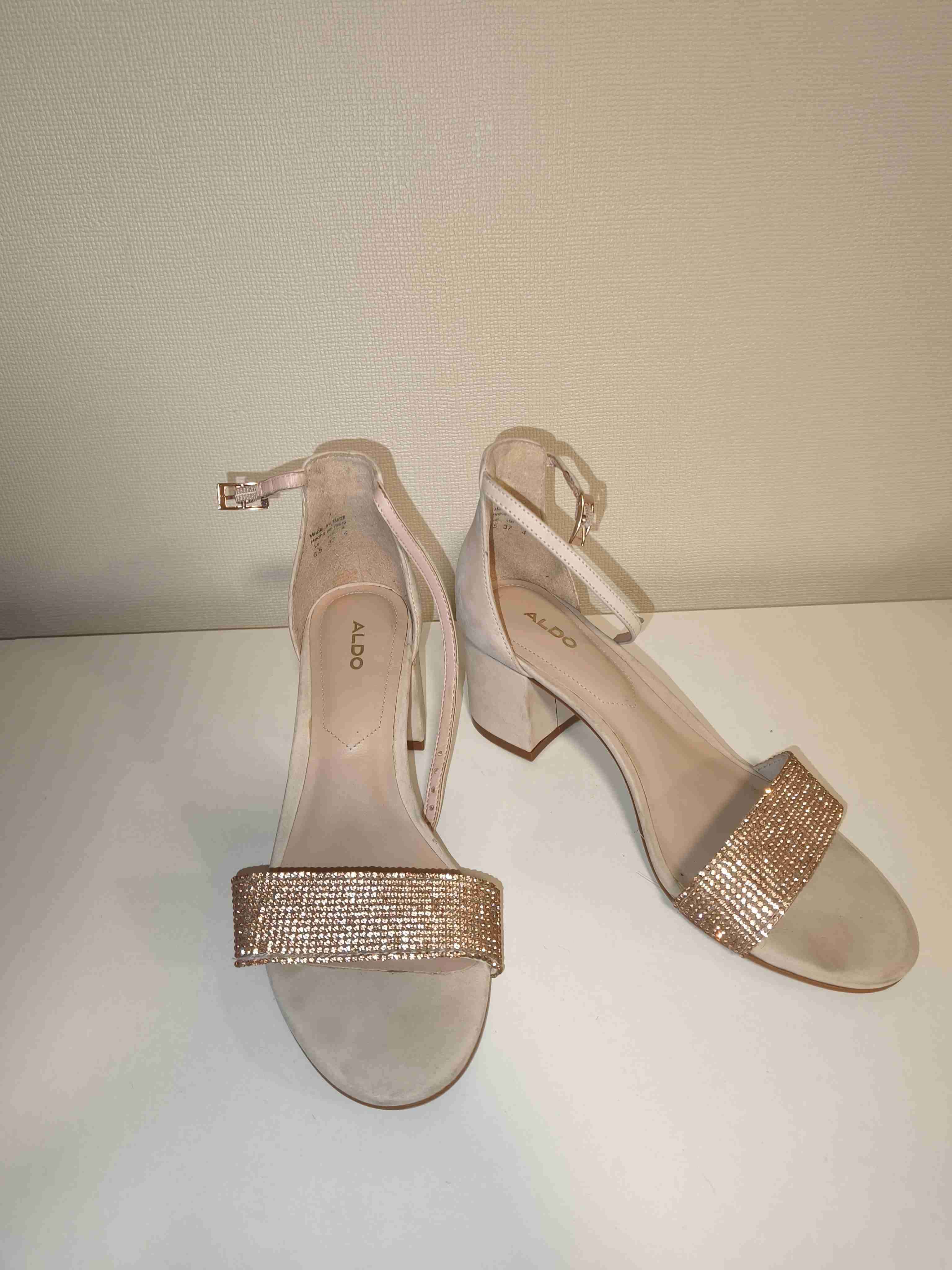 Sandalias ALDO con brillantes