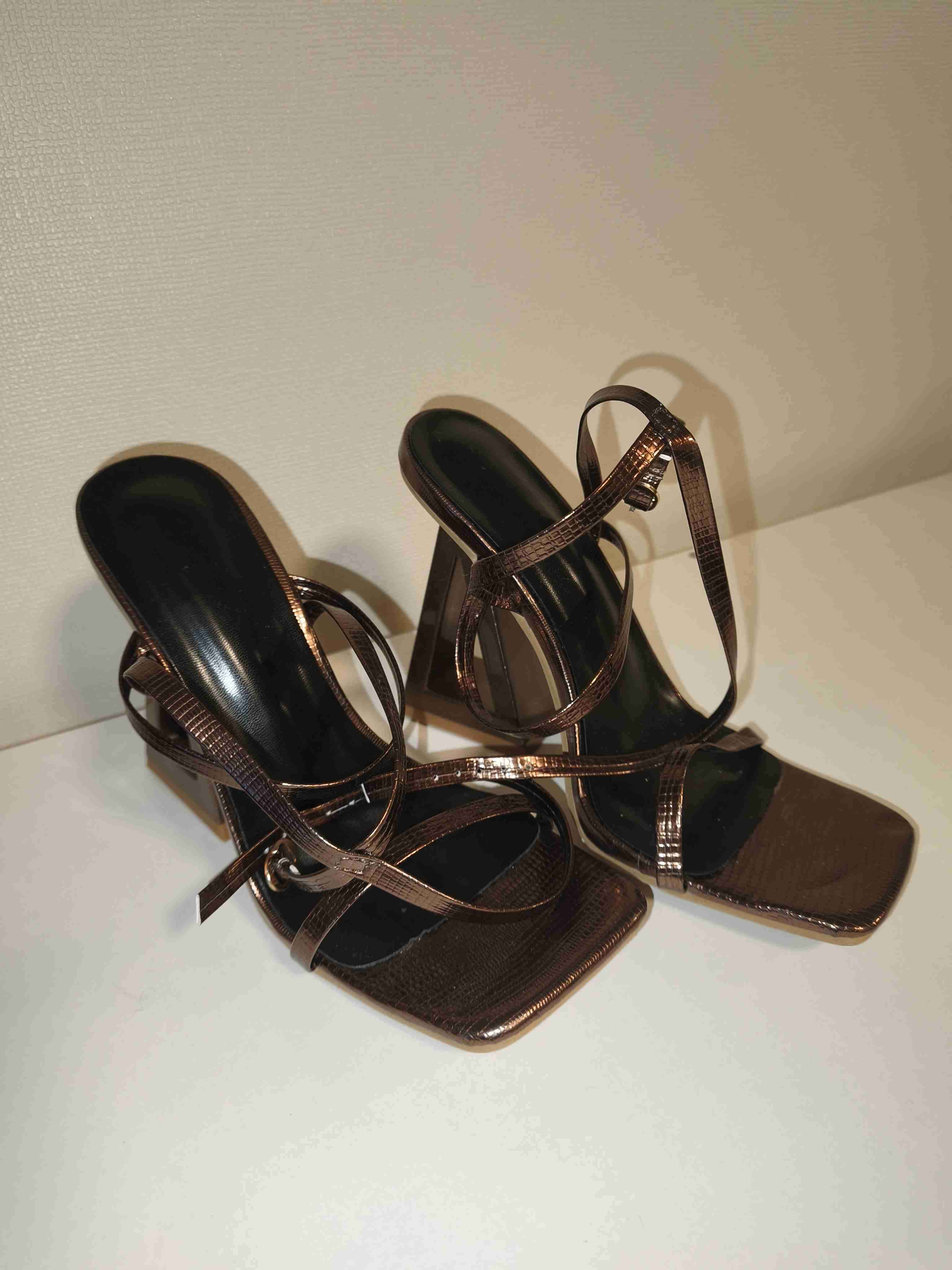 Sandalias tacón alto marrón