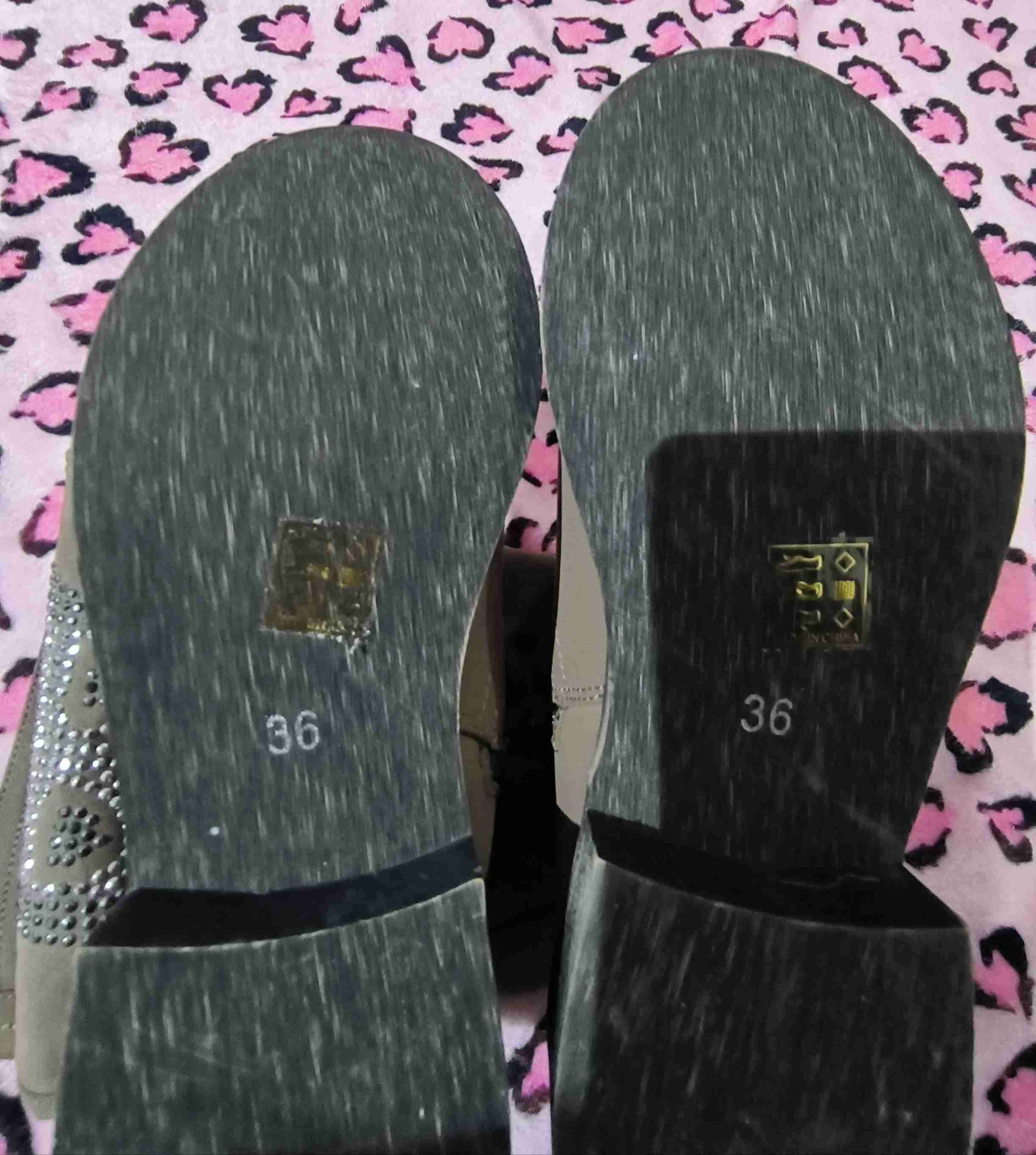 Botas con calavera brillante - miniatura 3