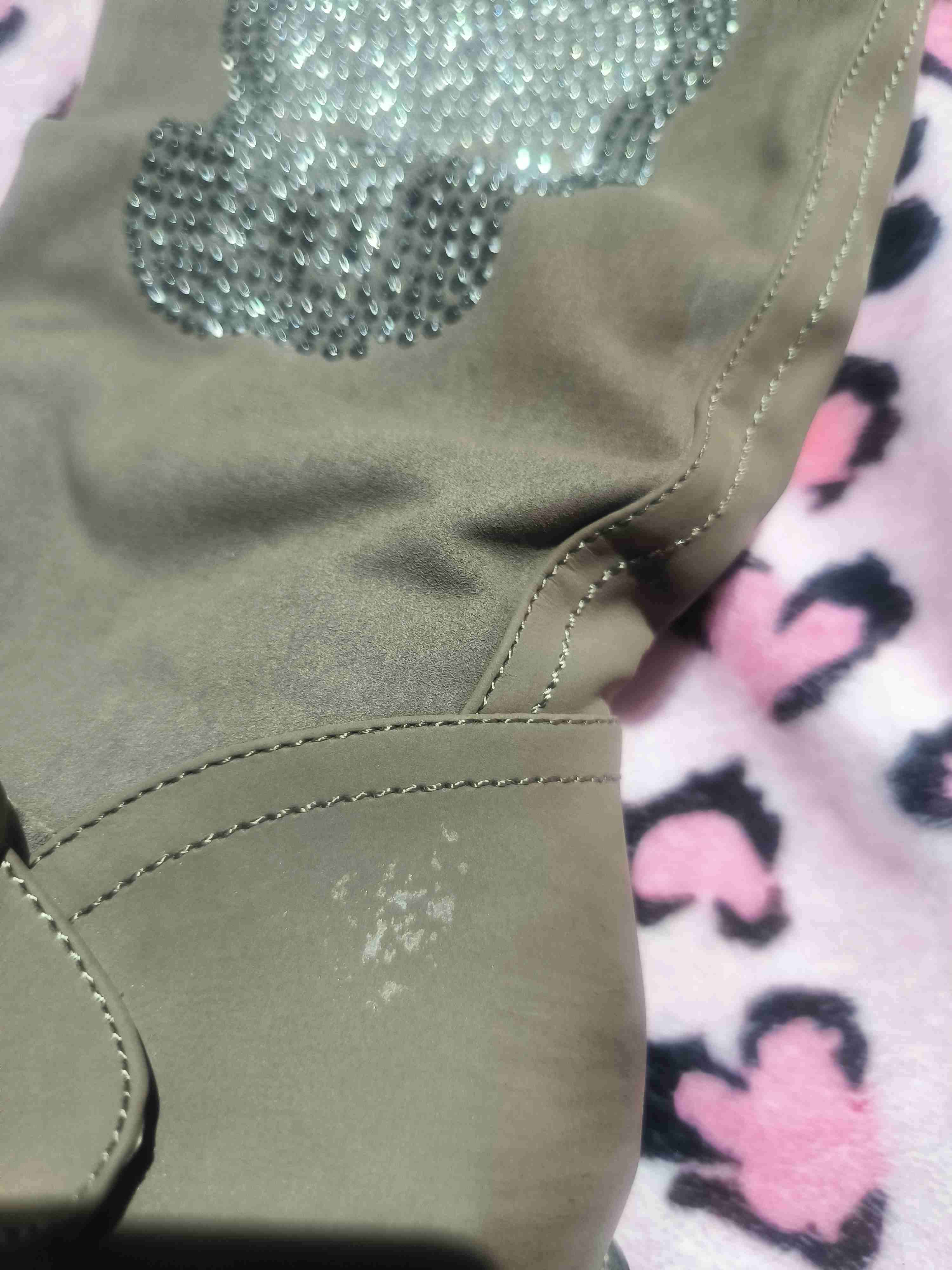 Botas con calavera brillante - miniatura 5