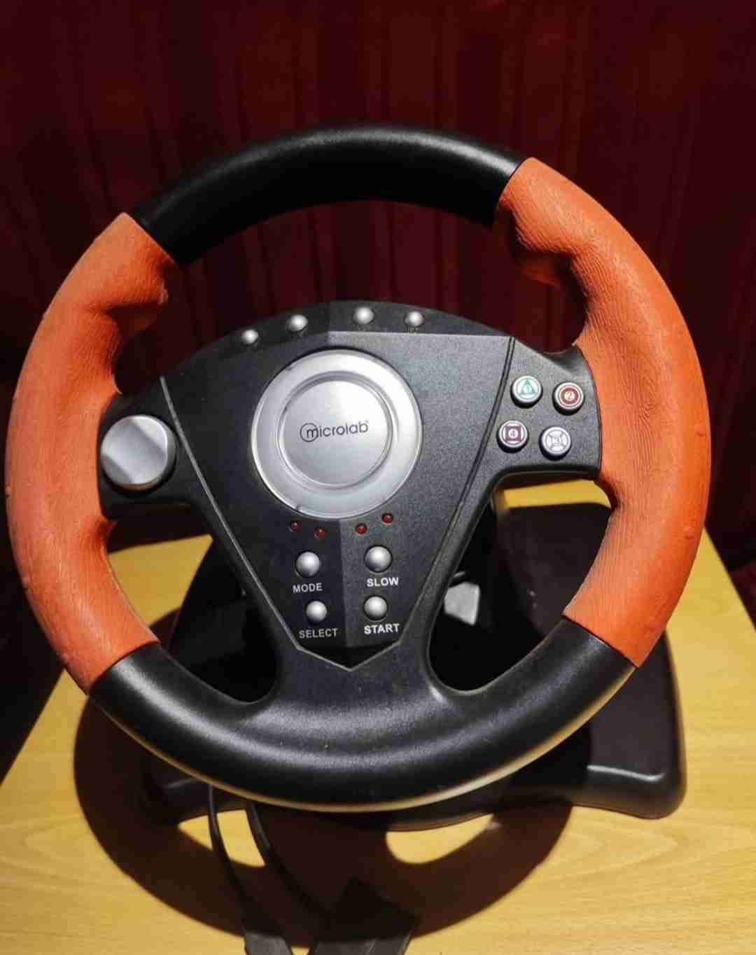 Volante de juegos Microlab - miniatura 1