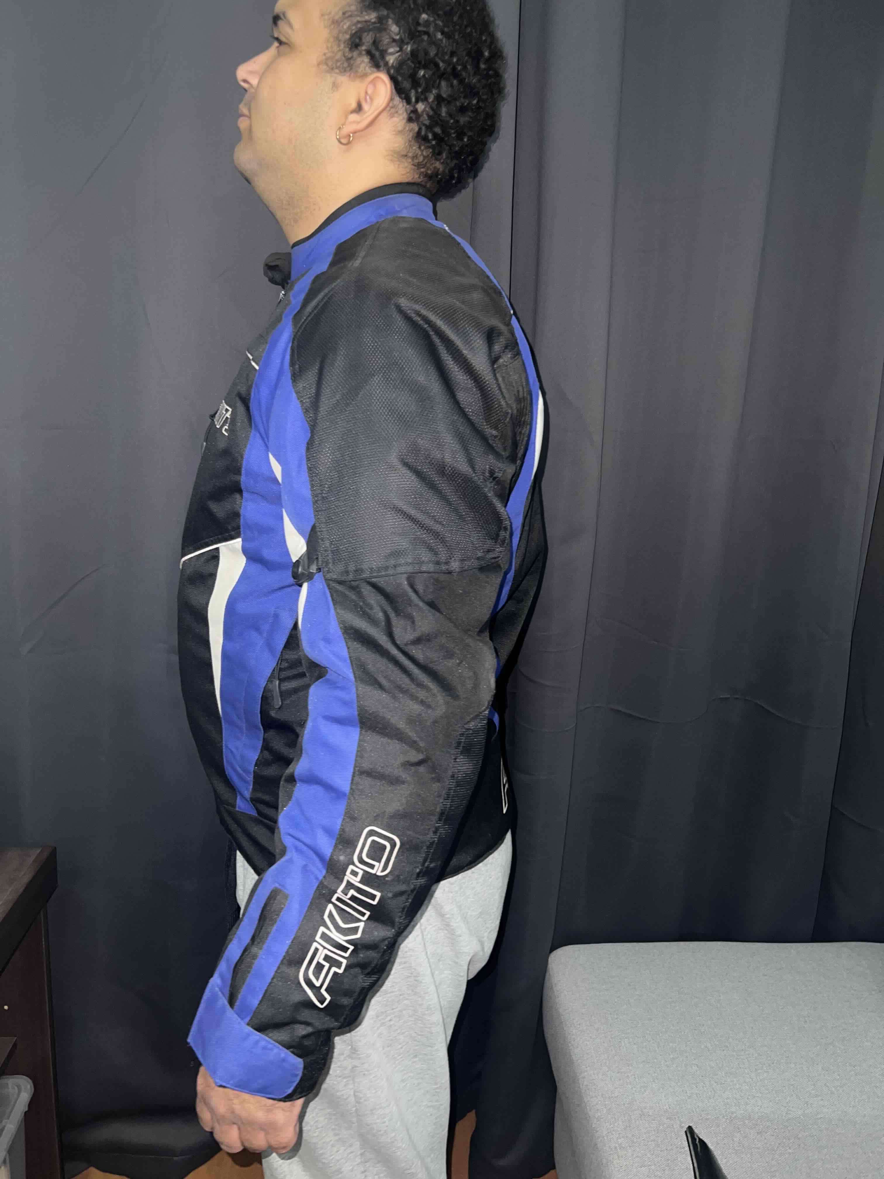 Chaqueta moto azul y negra - miniatura 6