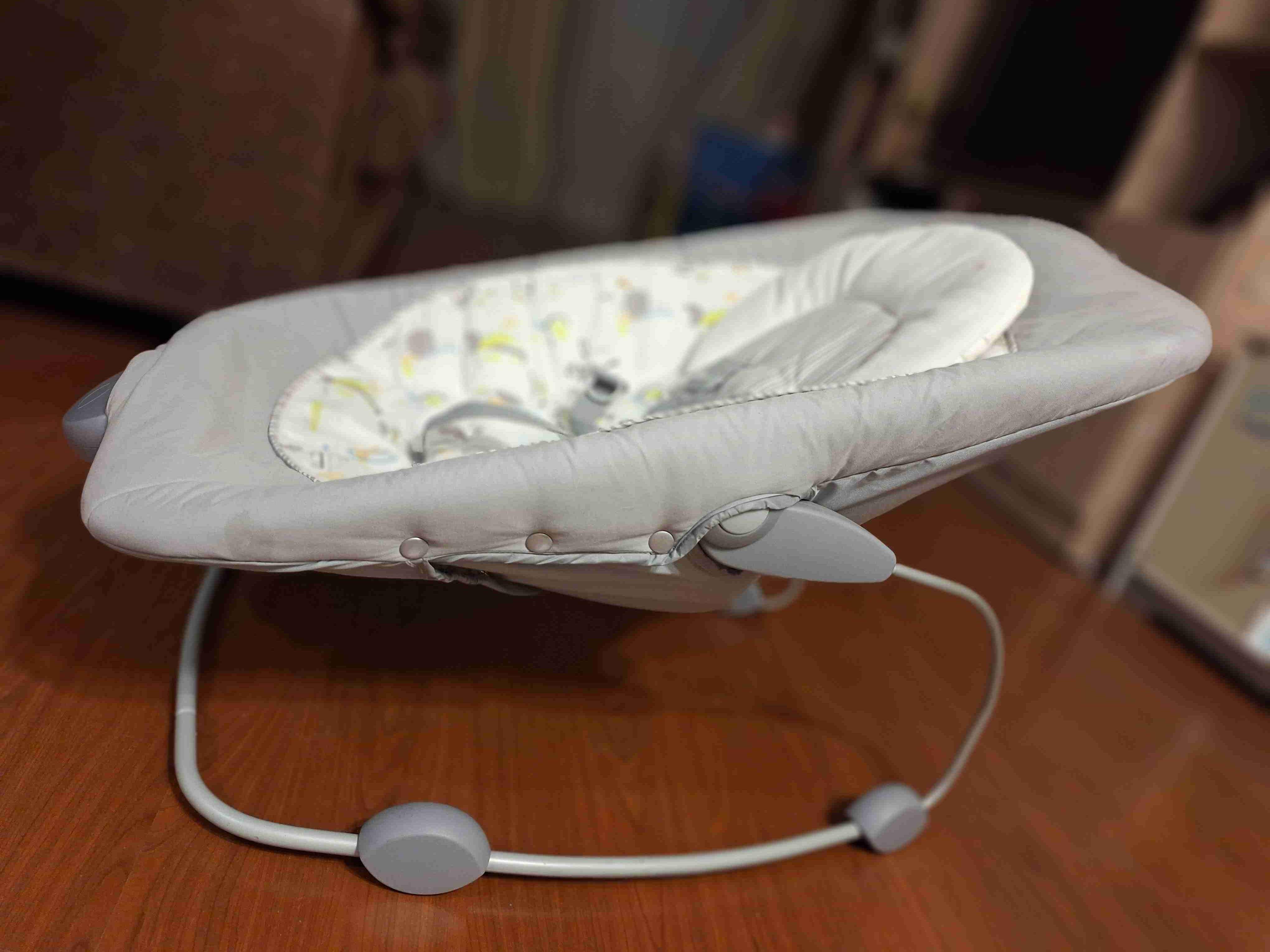 Silla mecedora para bebé - miniatura 2