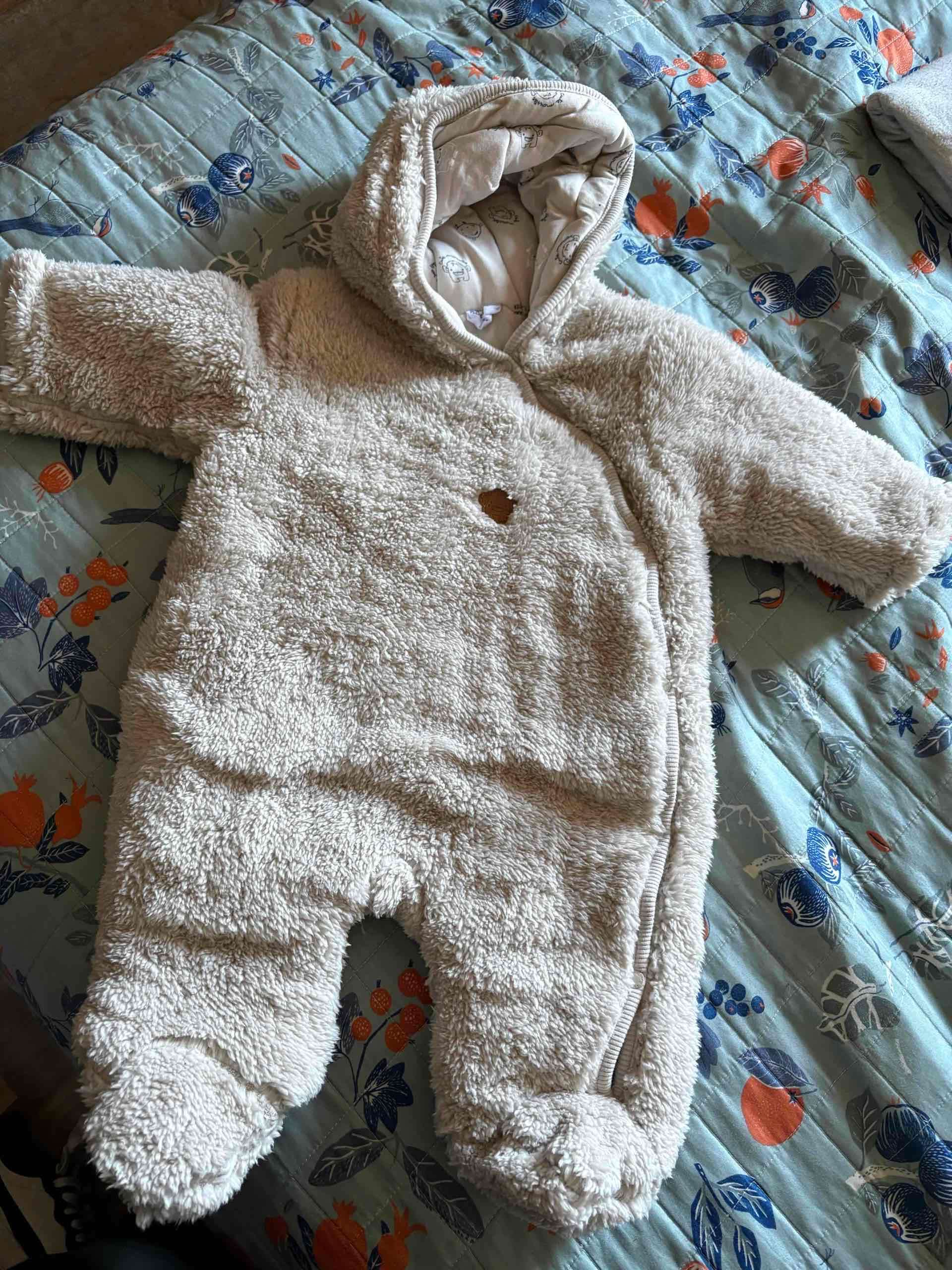 Enterito de bebé polar beige talla 3M