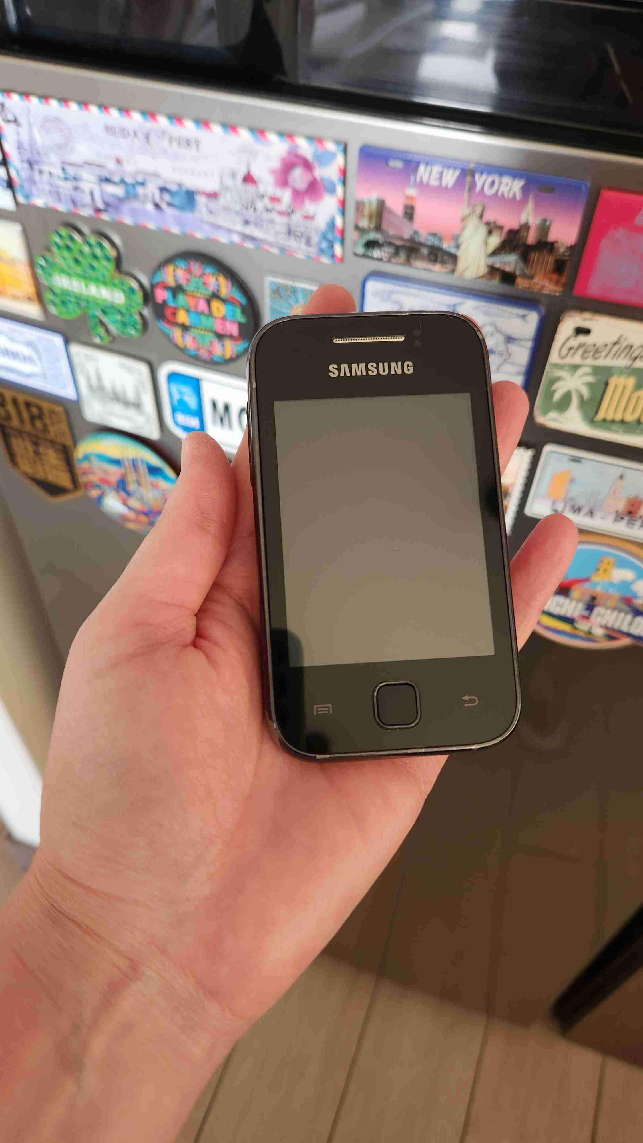 Celular Samsung young - miniatura 1