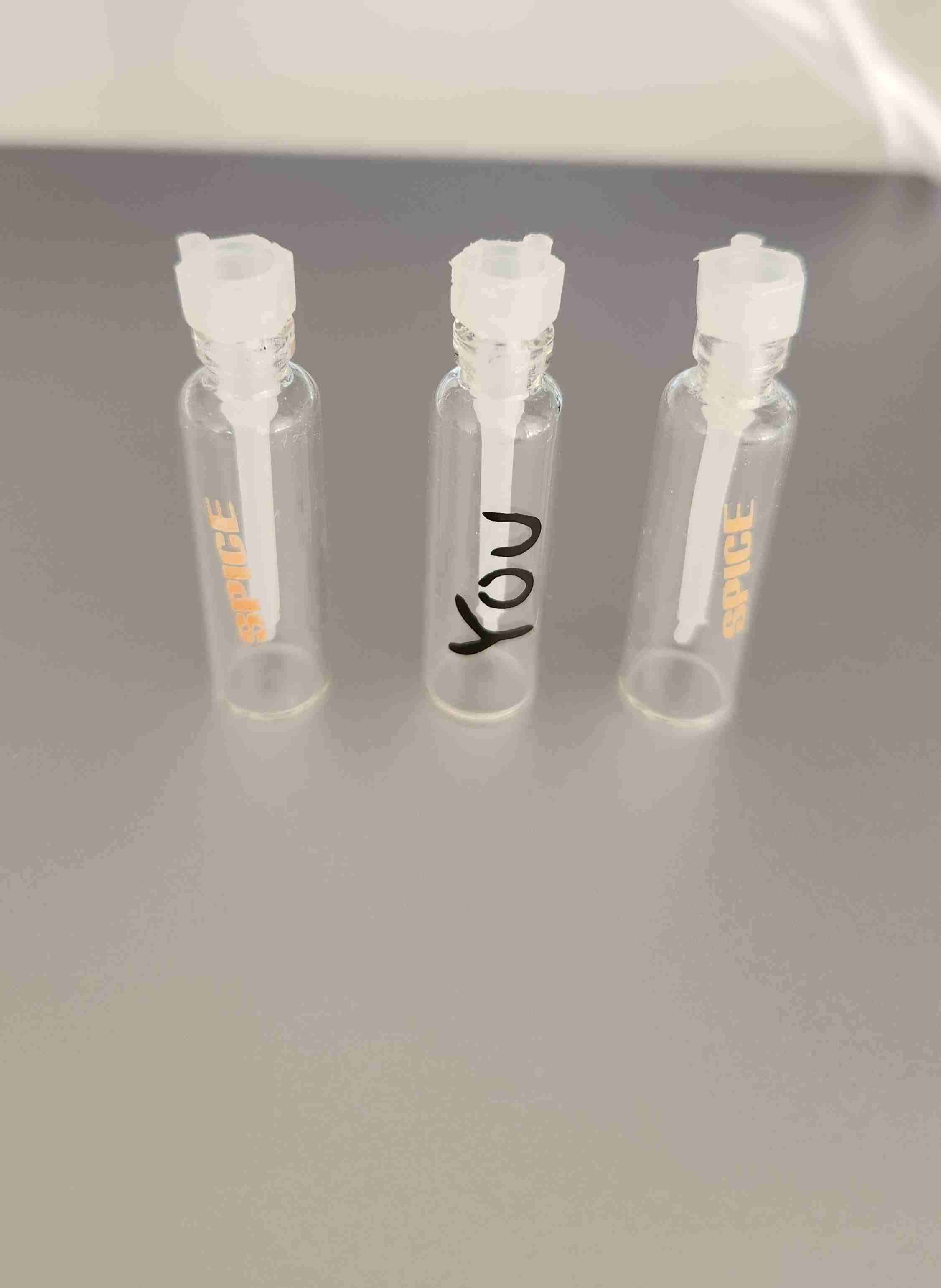 Mini frascos de vidrio vacíos años 90 Spice Girls - miniatura 2