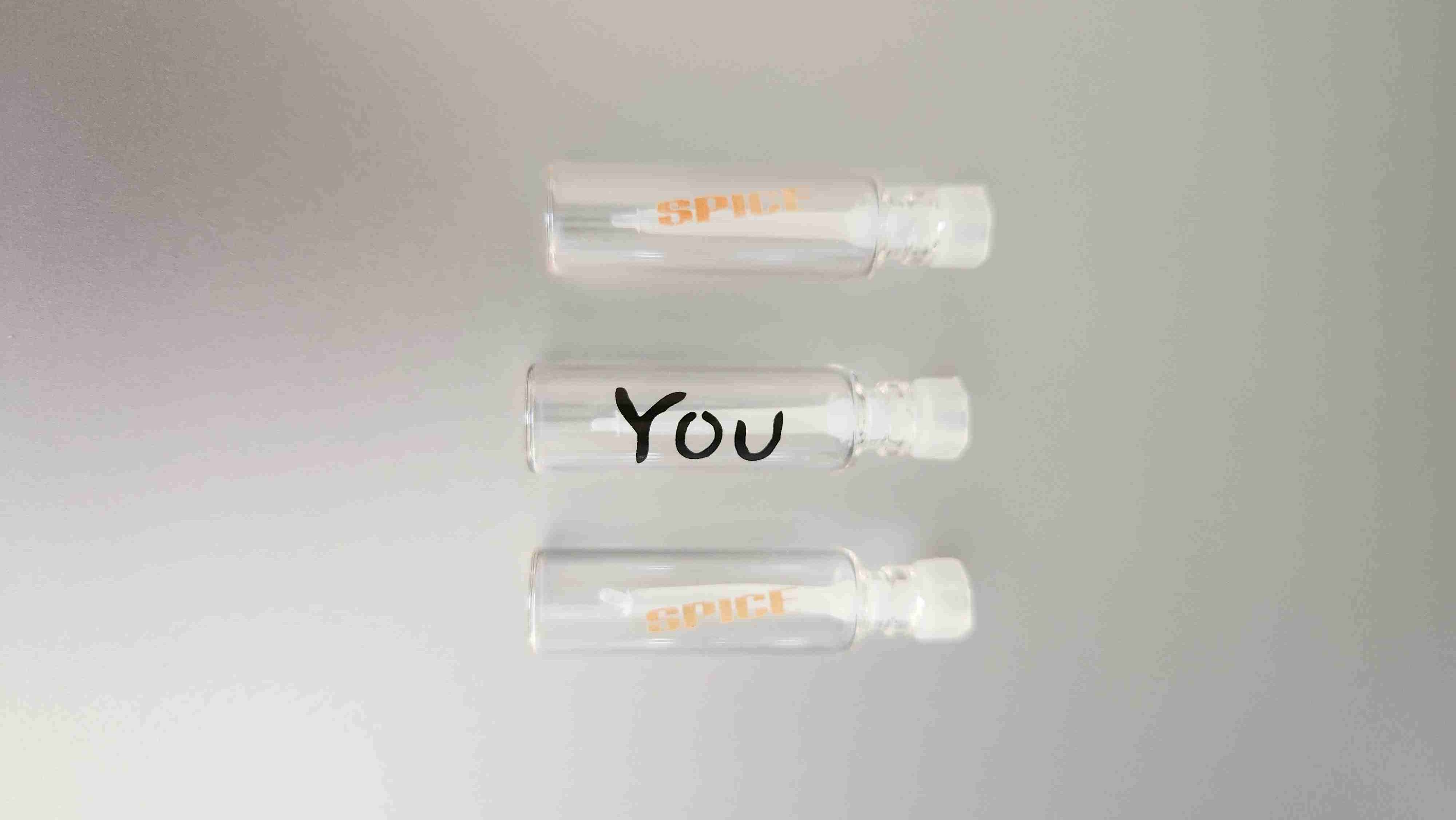 Mini frascos de vidrio vacíos años 90 Spice Girls - miniatura 3