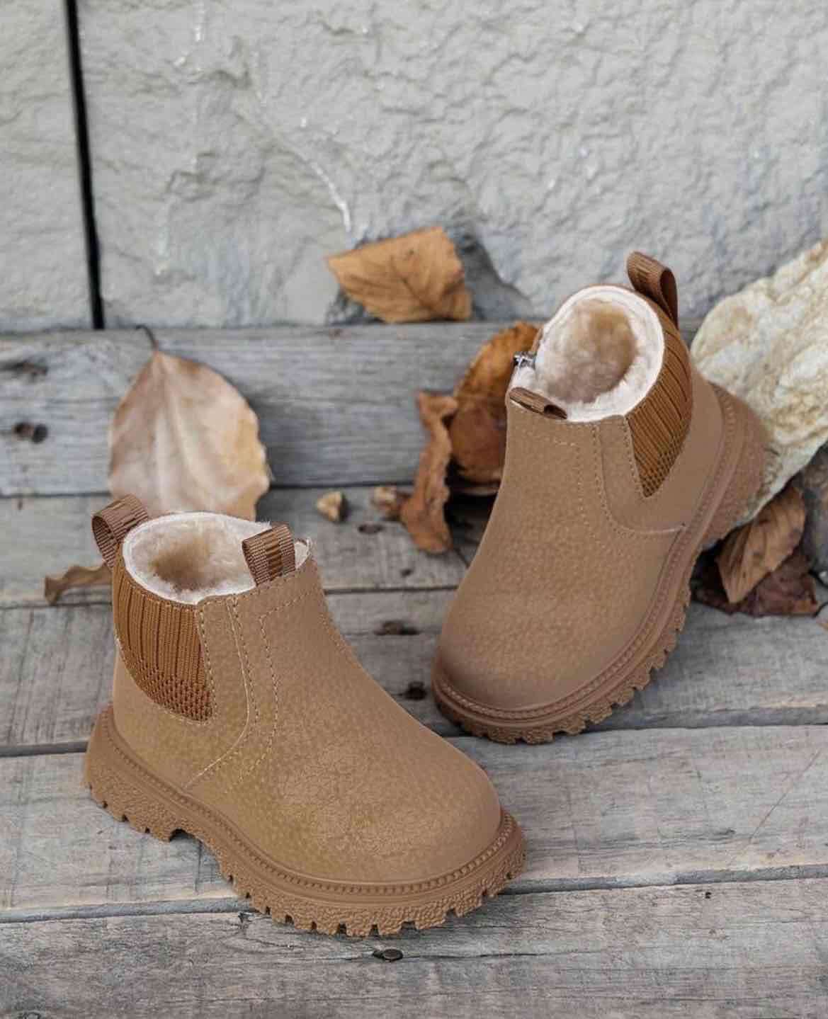 Botas infantiles de invierno café - miniatura 1