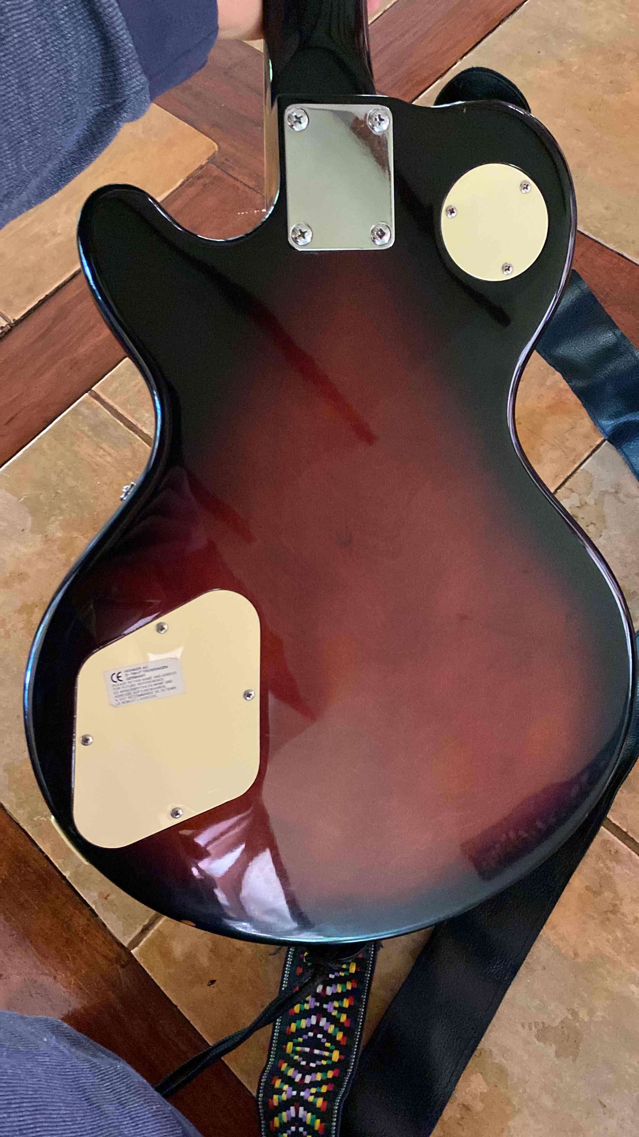 Guitarra eléctrica estilo Les Paul - miniatura 3