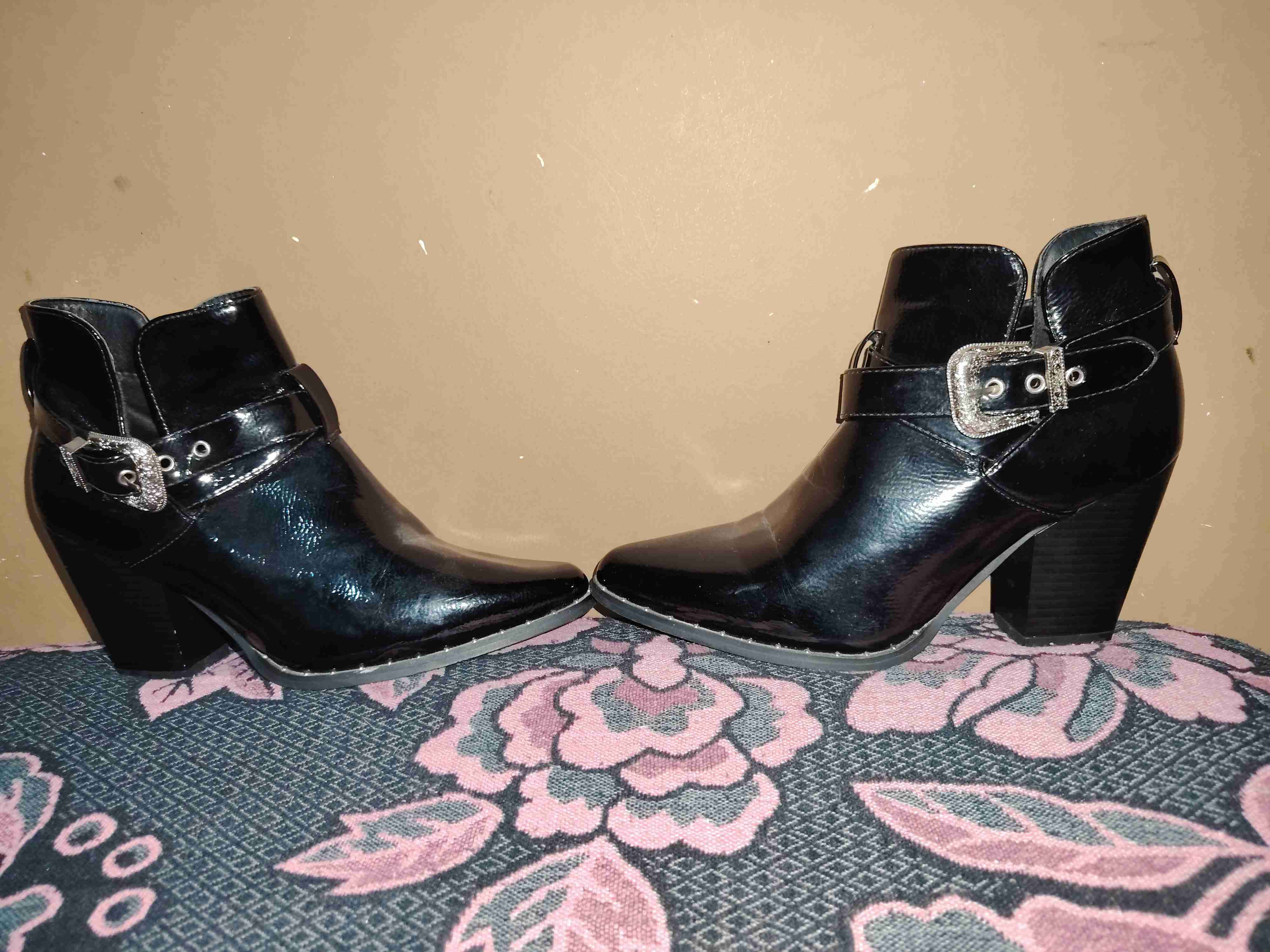 Botines negros de charol - 2
