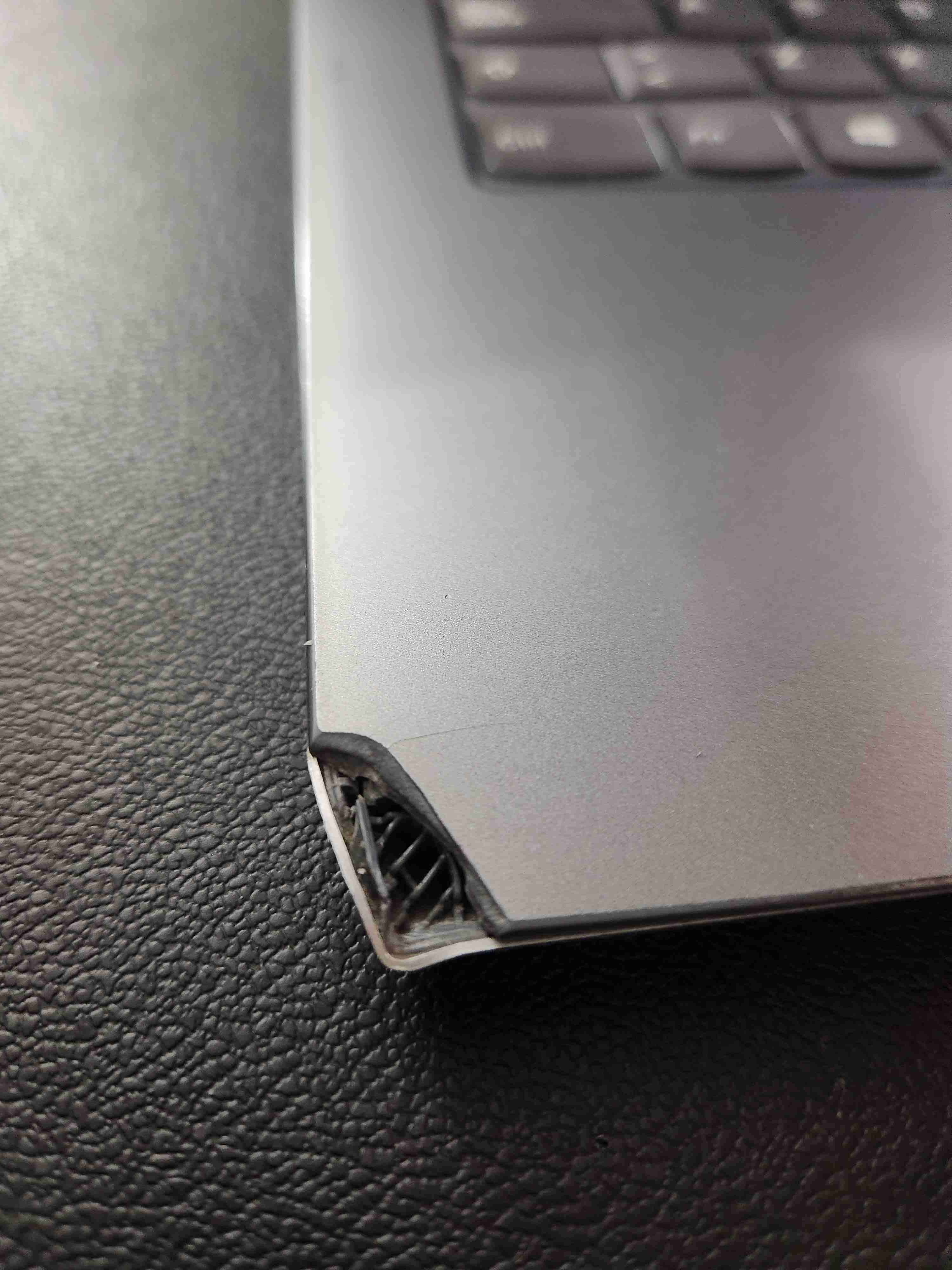 Notebook Lenovo en buen estado - miniatura 2