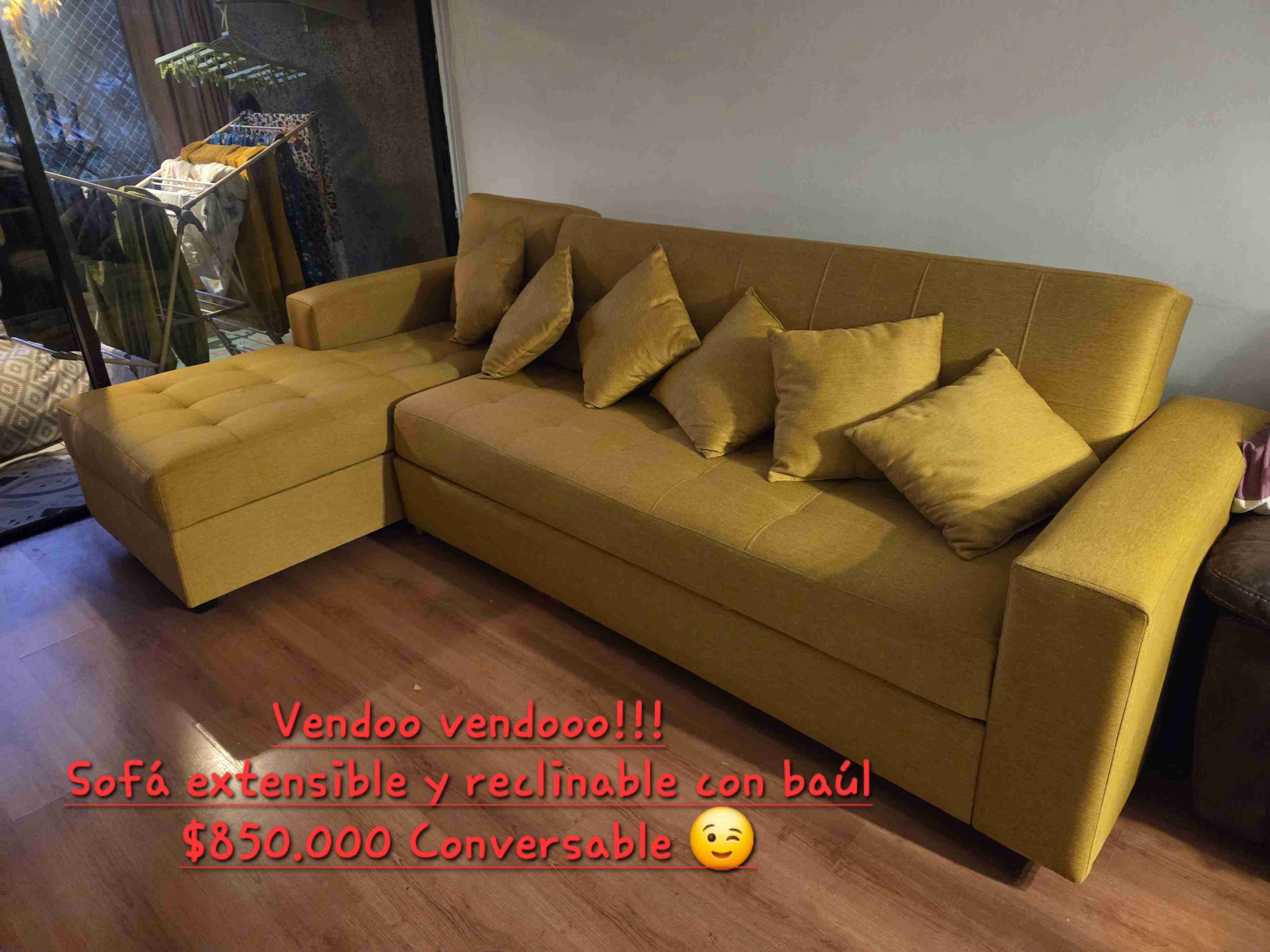 Sofá seccional color mostaza - 1