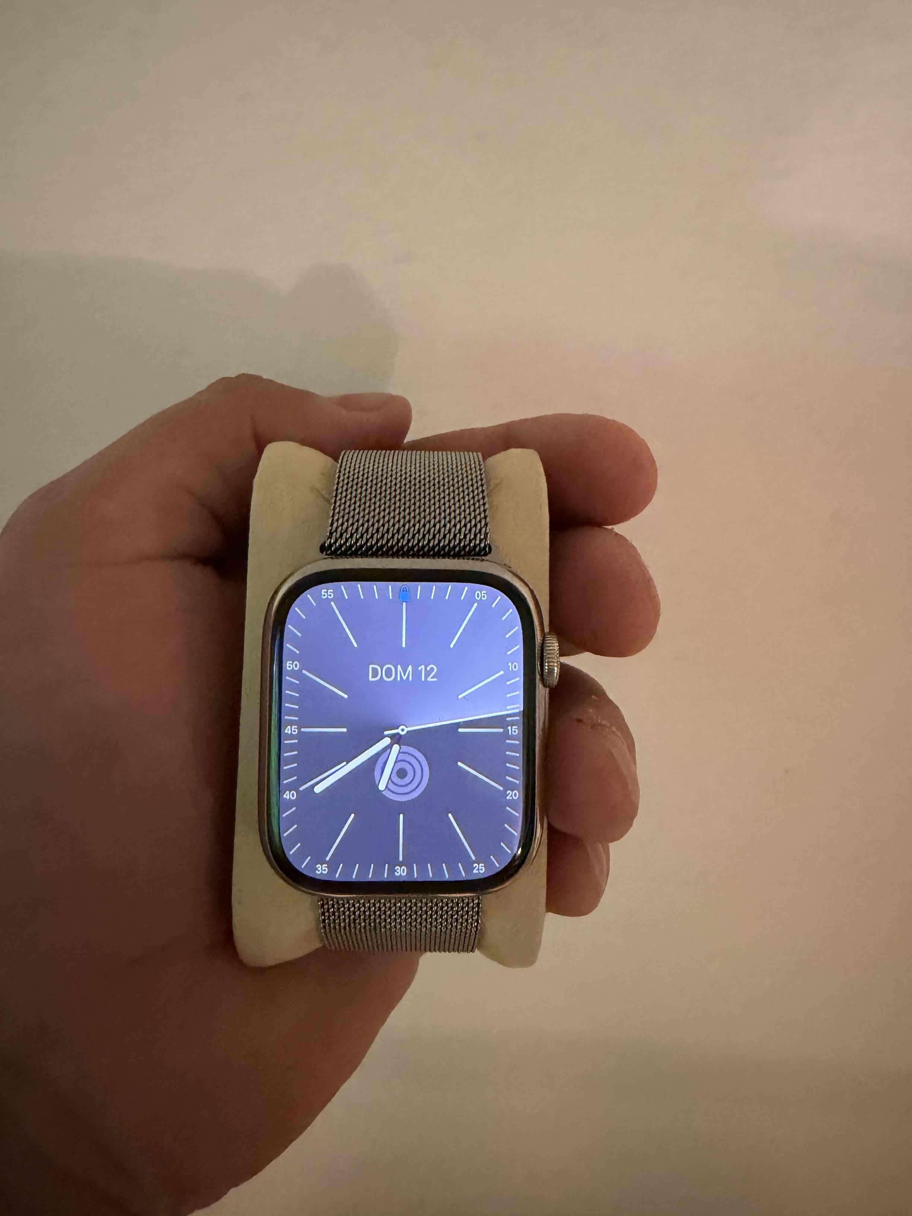 Reloj inteligente con correa metálica - 3