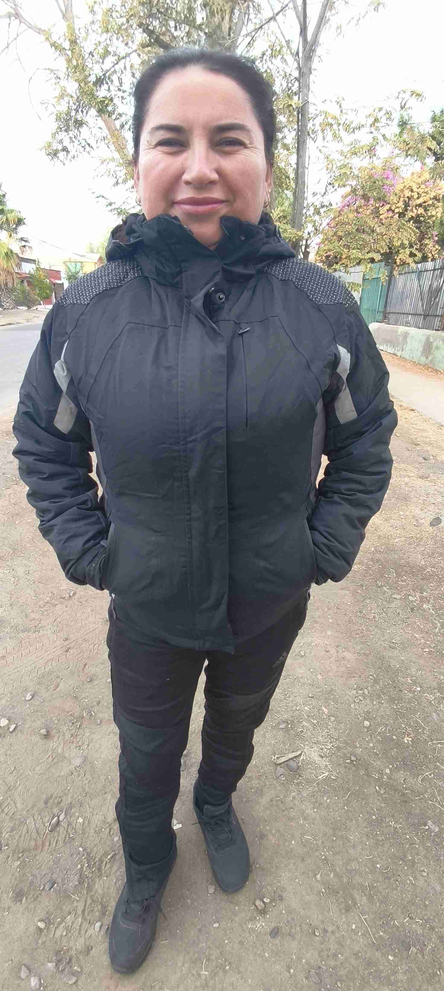 Chaqueta negra abrigada - miniatura 1