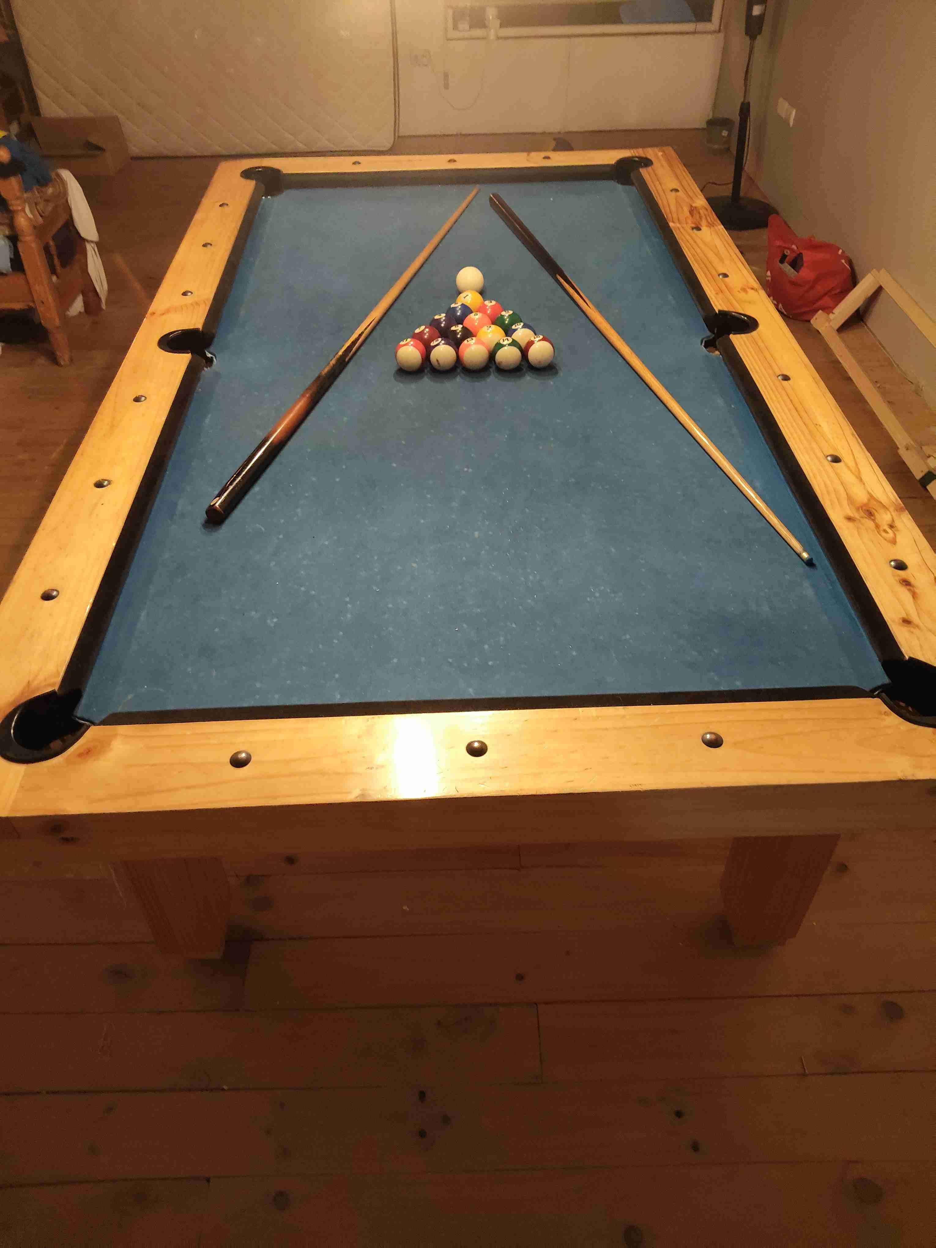 Mesa de pool de madera - miniatura 1