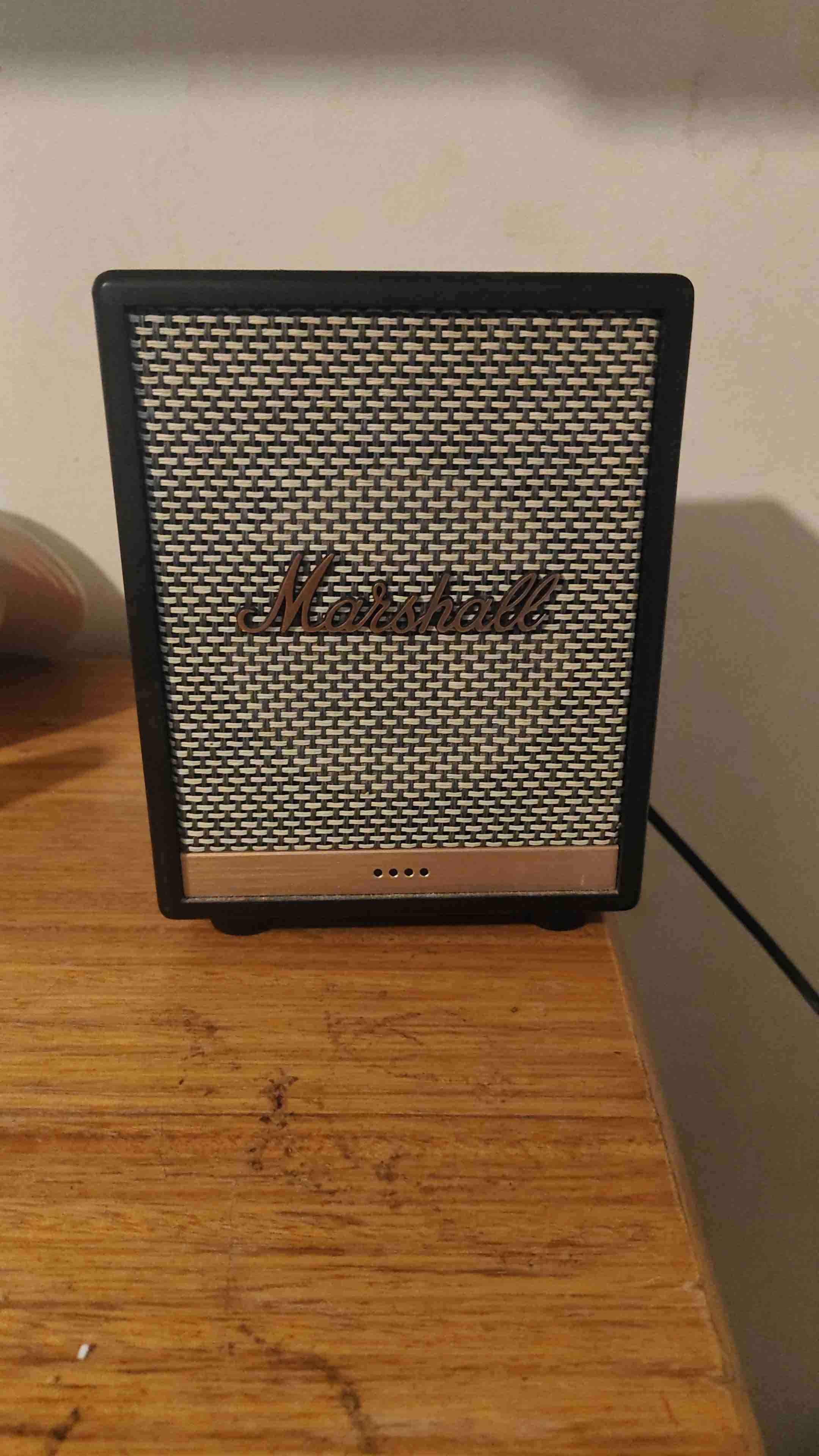 Parlante Marshall compacto - miniatura 1