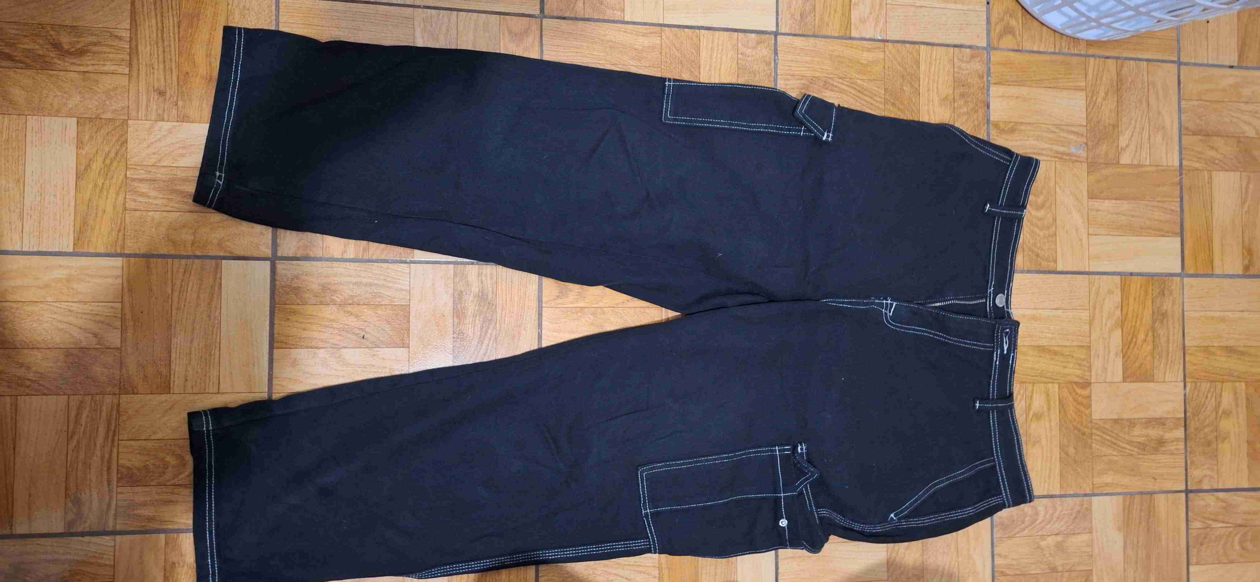 Pantalones negros con bolsillos - miniatura 4