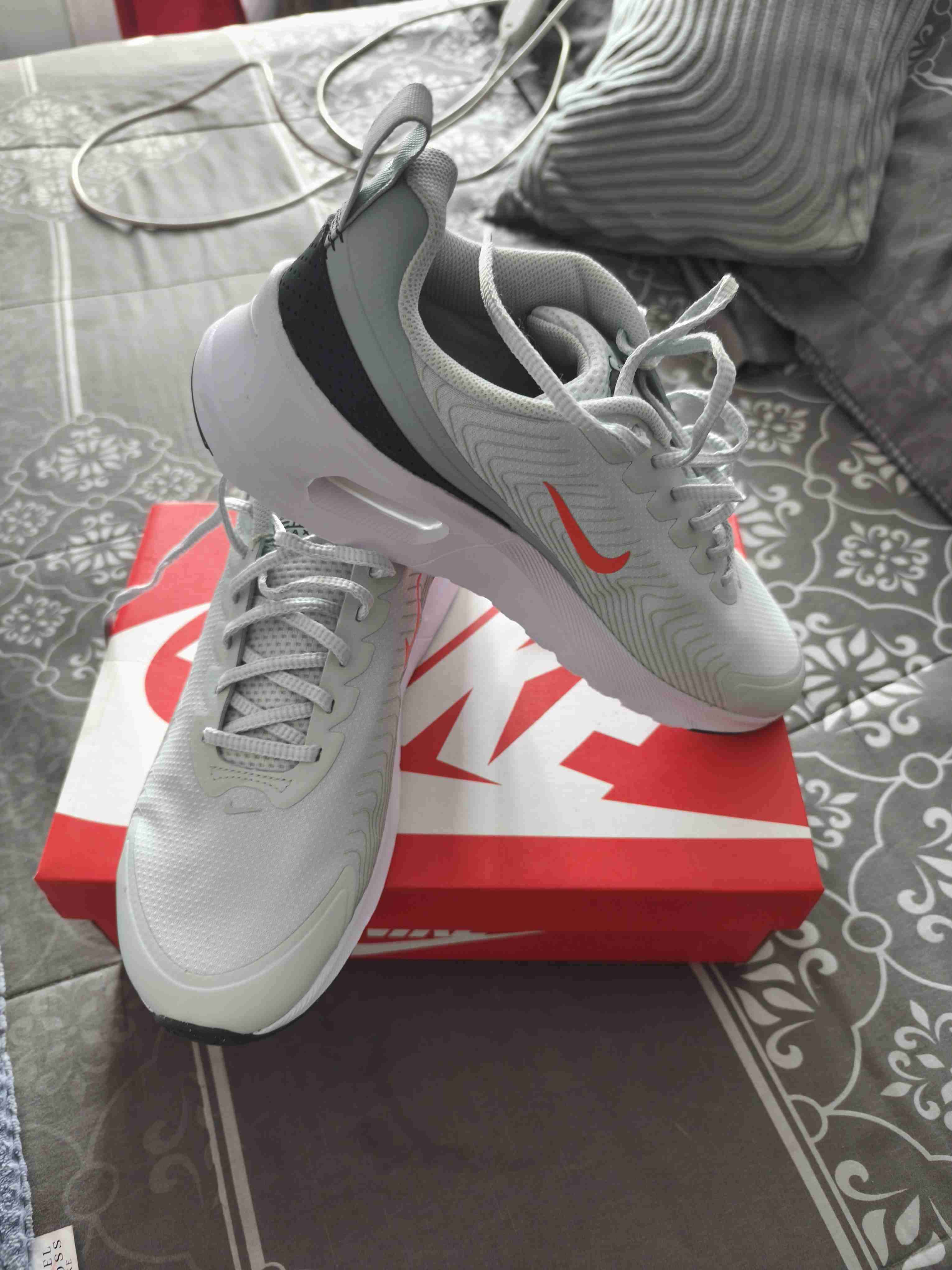 Zapatillas Nike y zapatillas Lippi nuevas - miniatura 1