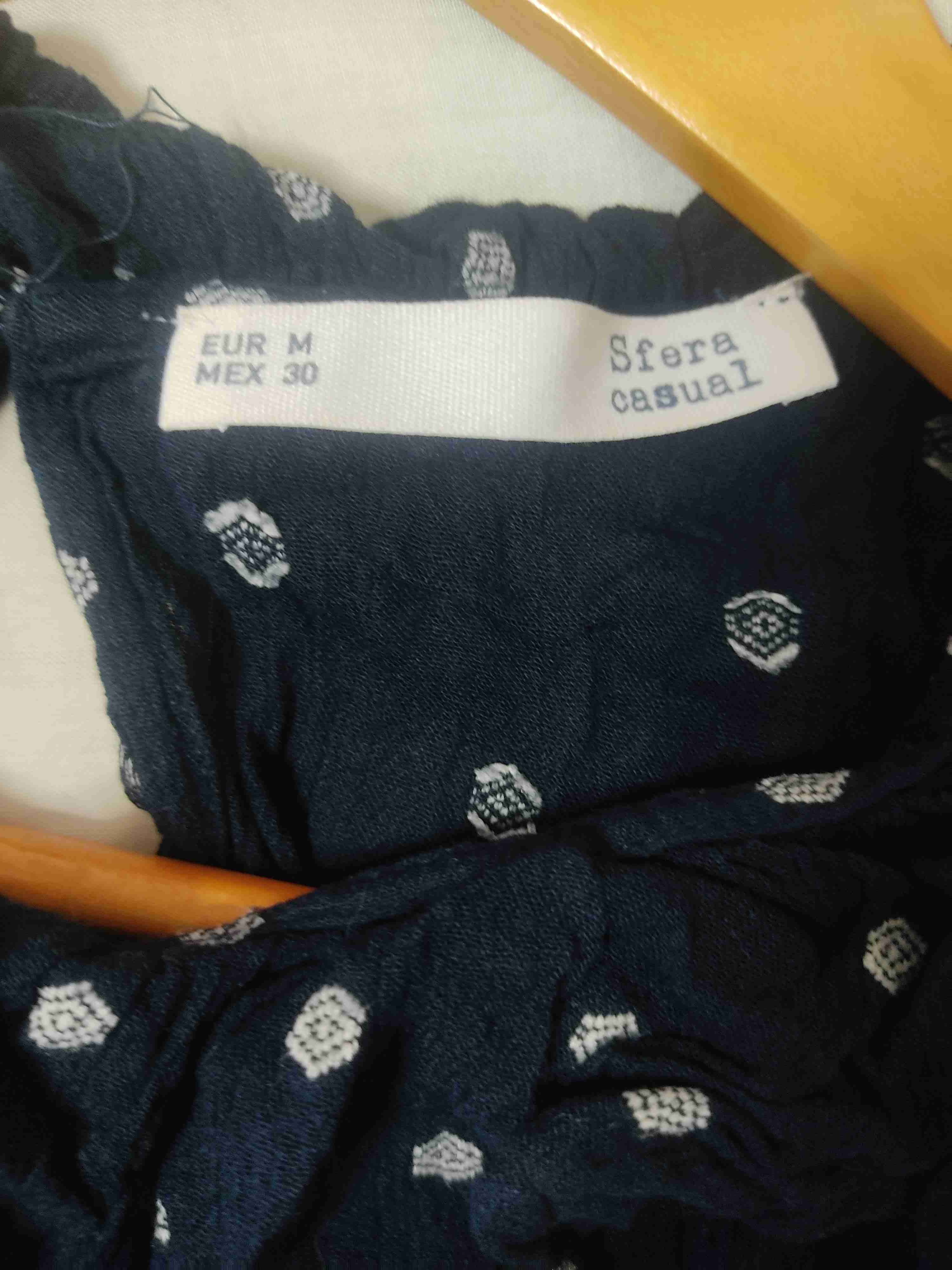 Blusa azul de lunares - miniatura 3