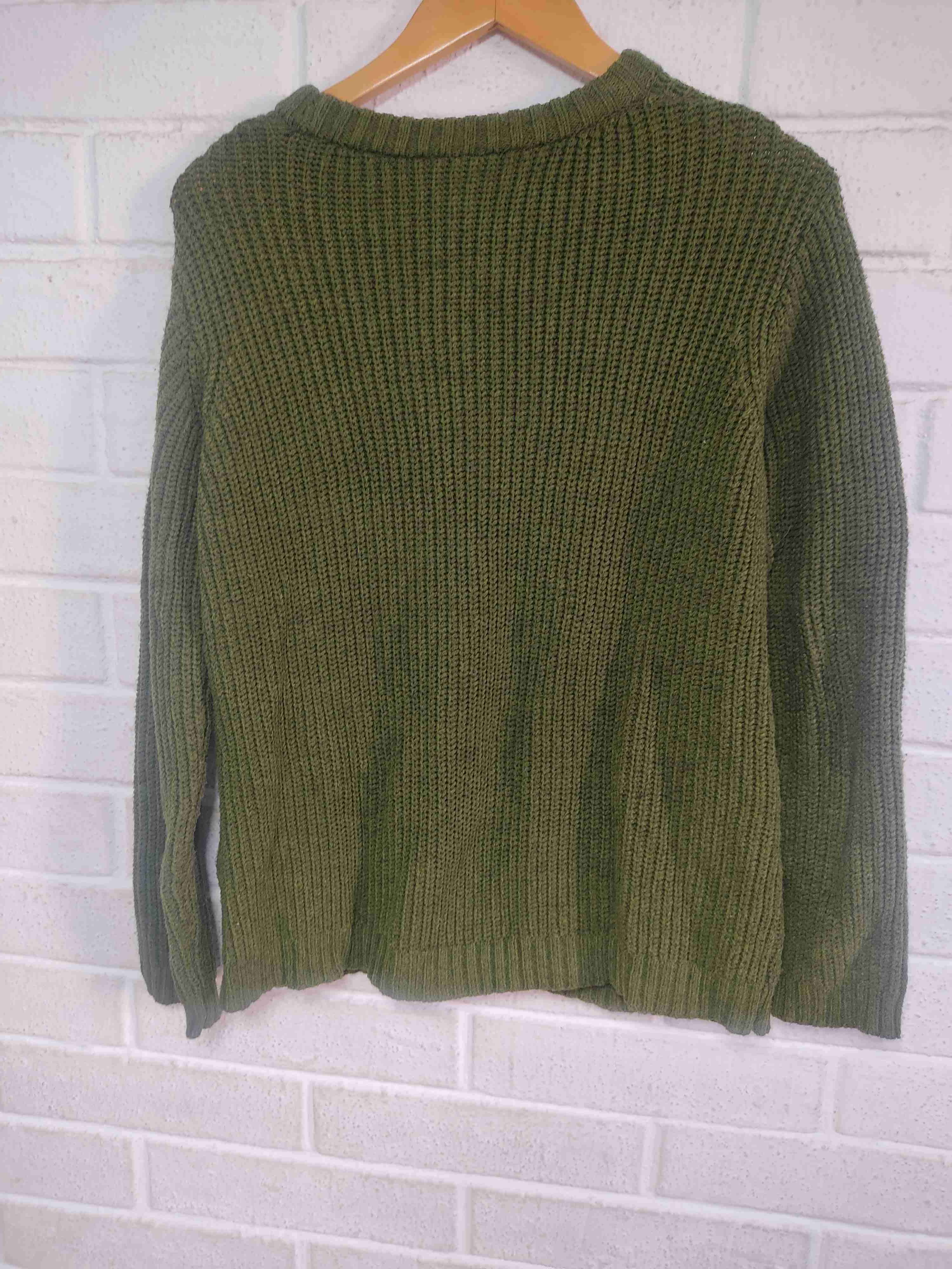 Suéter verde tejido - 2