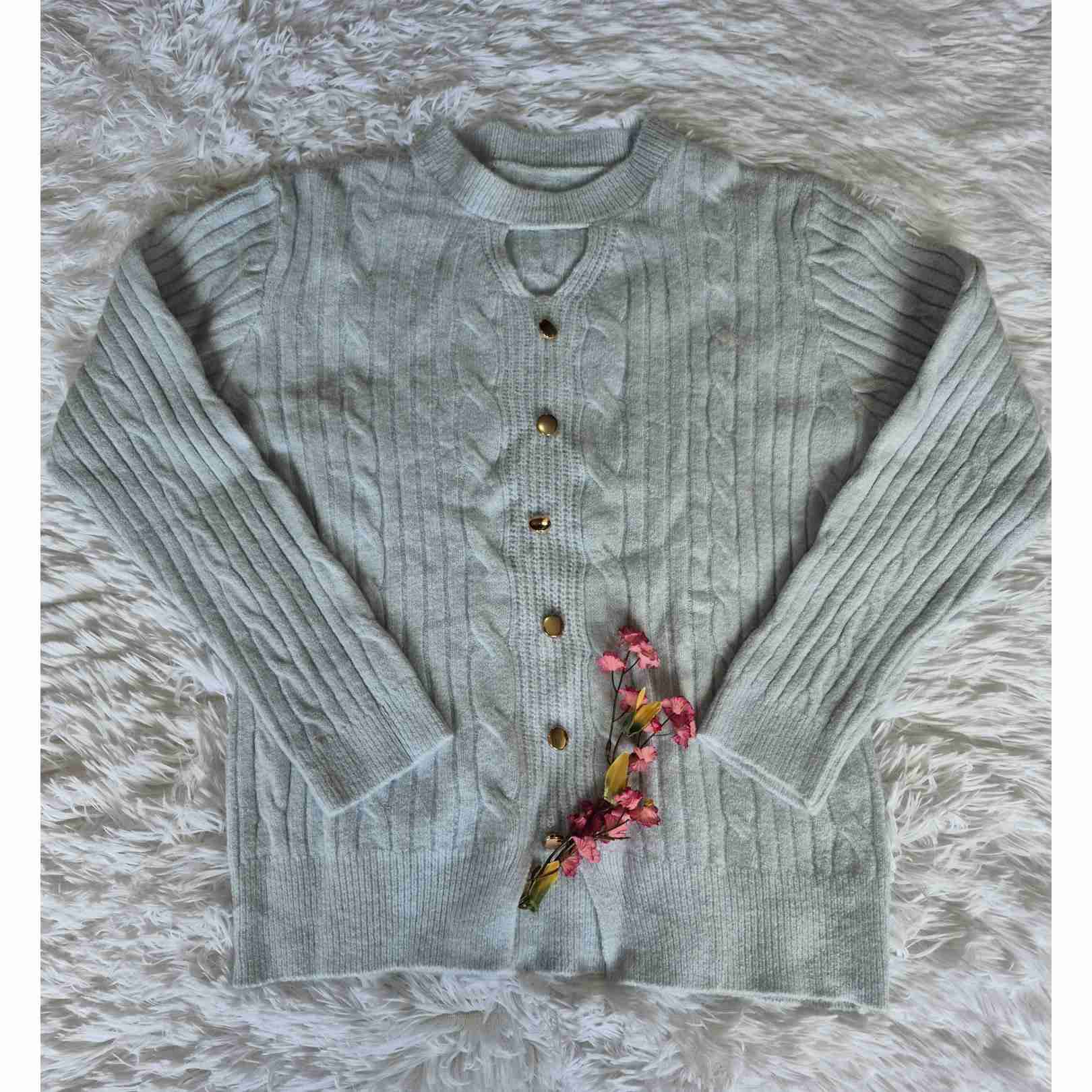 Cardigan celeste con botones nuevo - 2