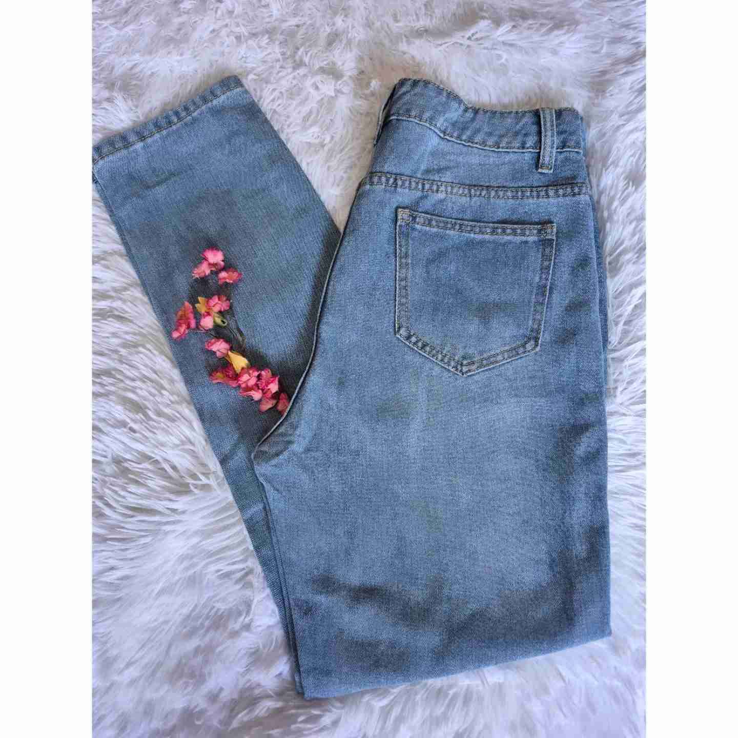 Pantalones de mezclilla modelo Mom - miniatura 2