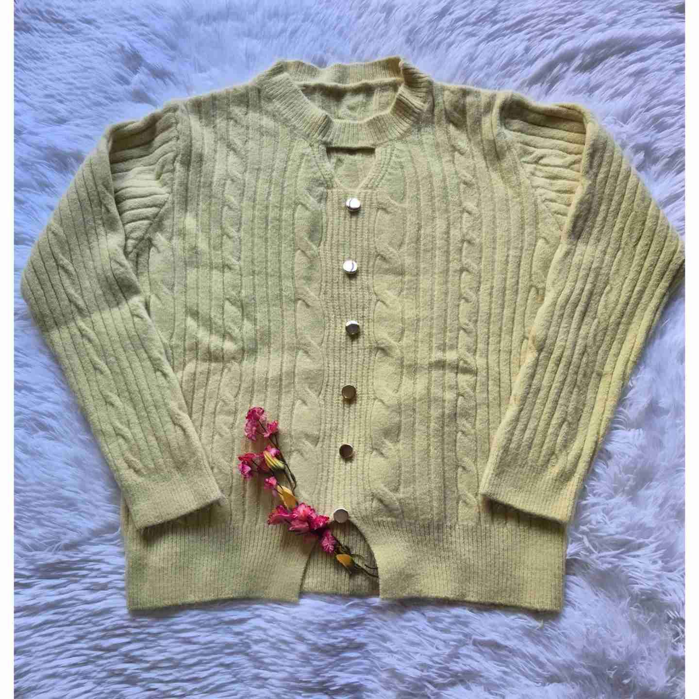 Chaleco verde con botones nuevo - miniatura 2