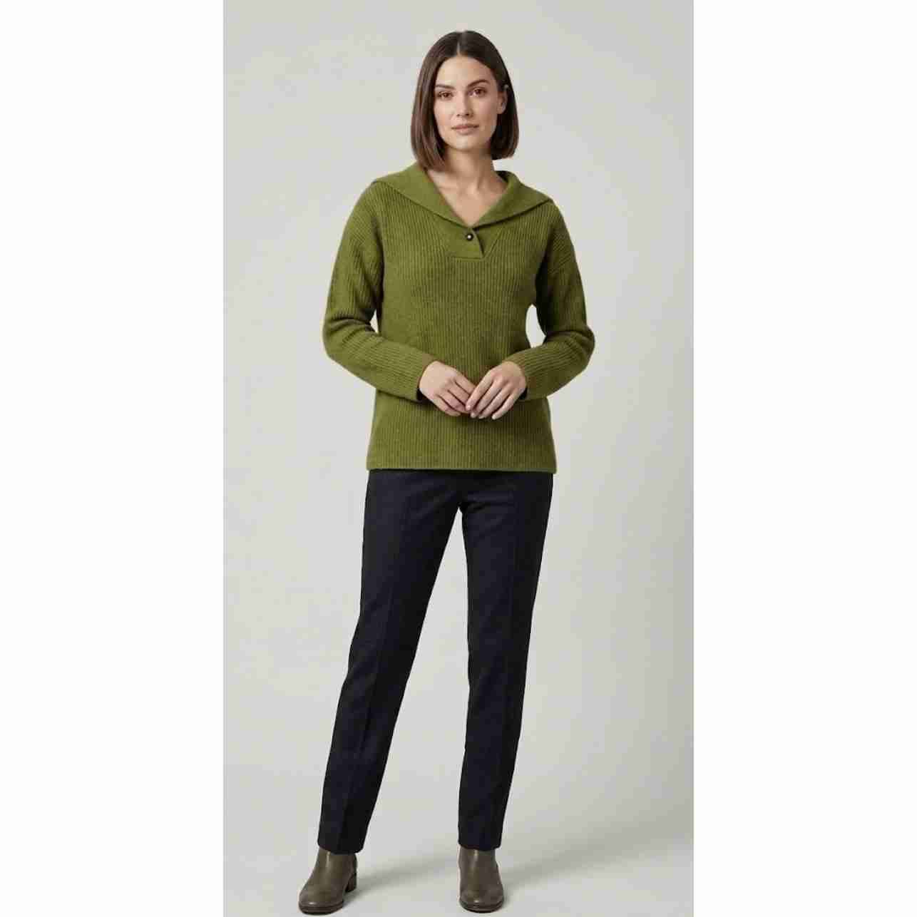 Suéter verde con cuello amplio nuevo - miniatura 1