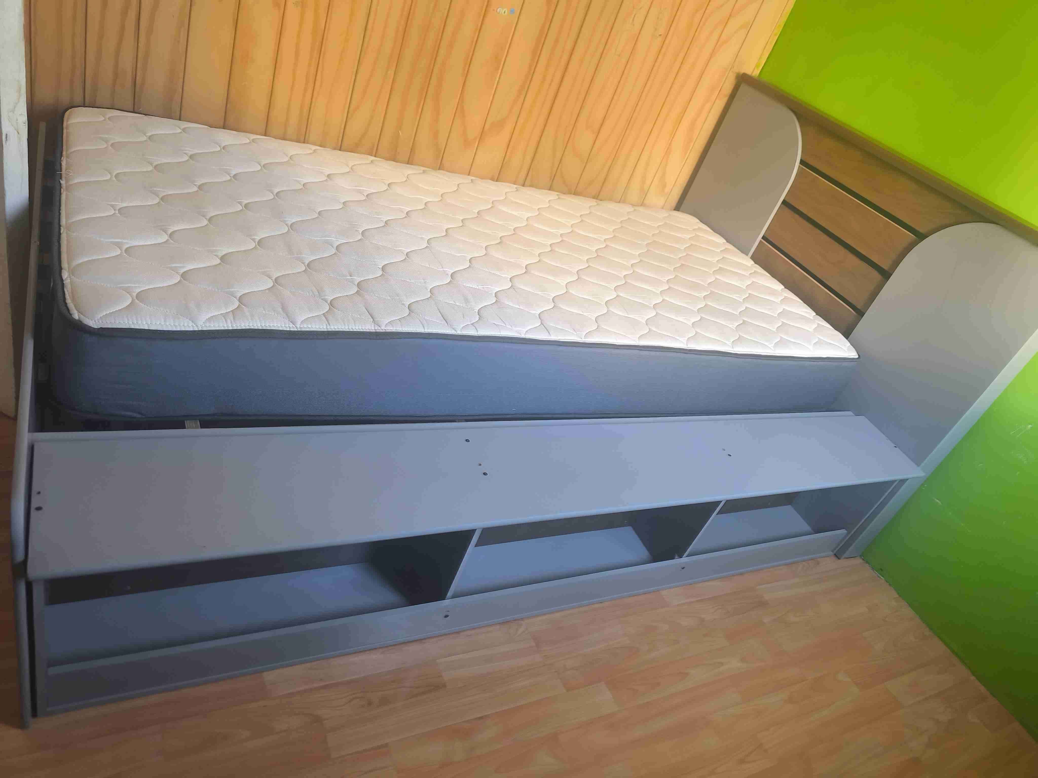 Cama individual con colchón - miniatura 1