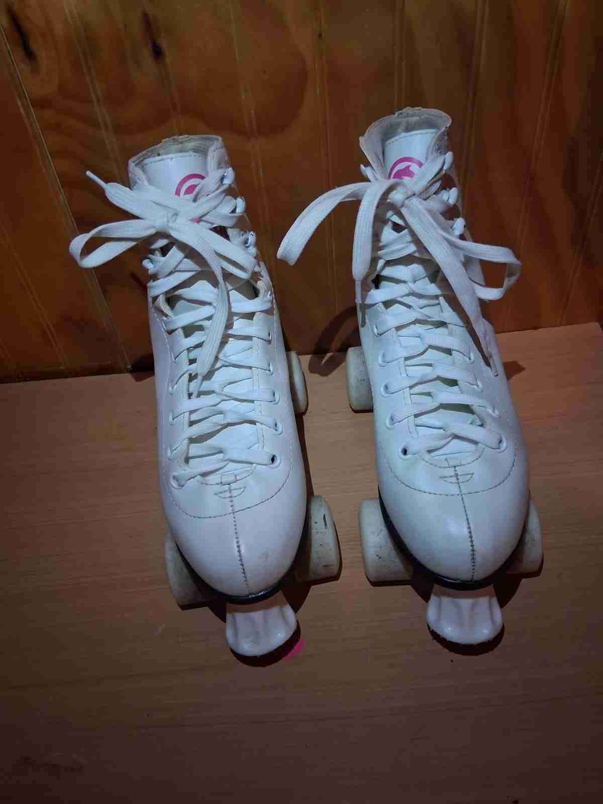 Patines blancos clásicos - miniatura 2