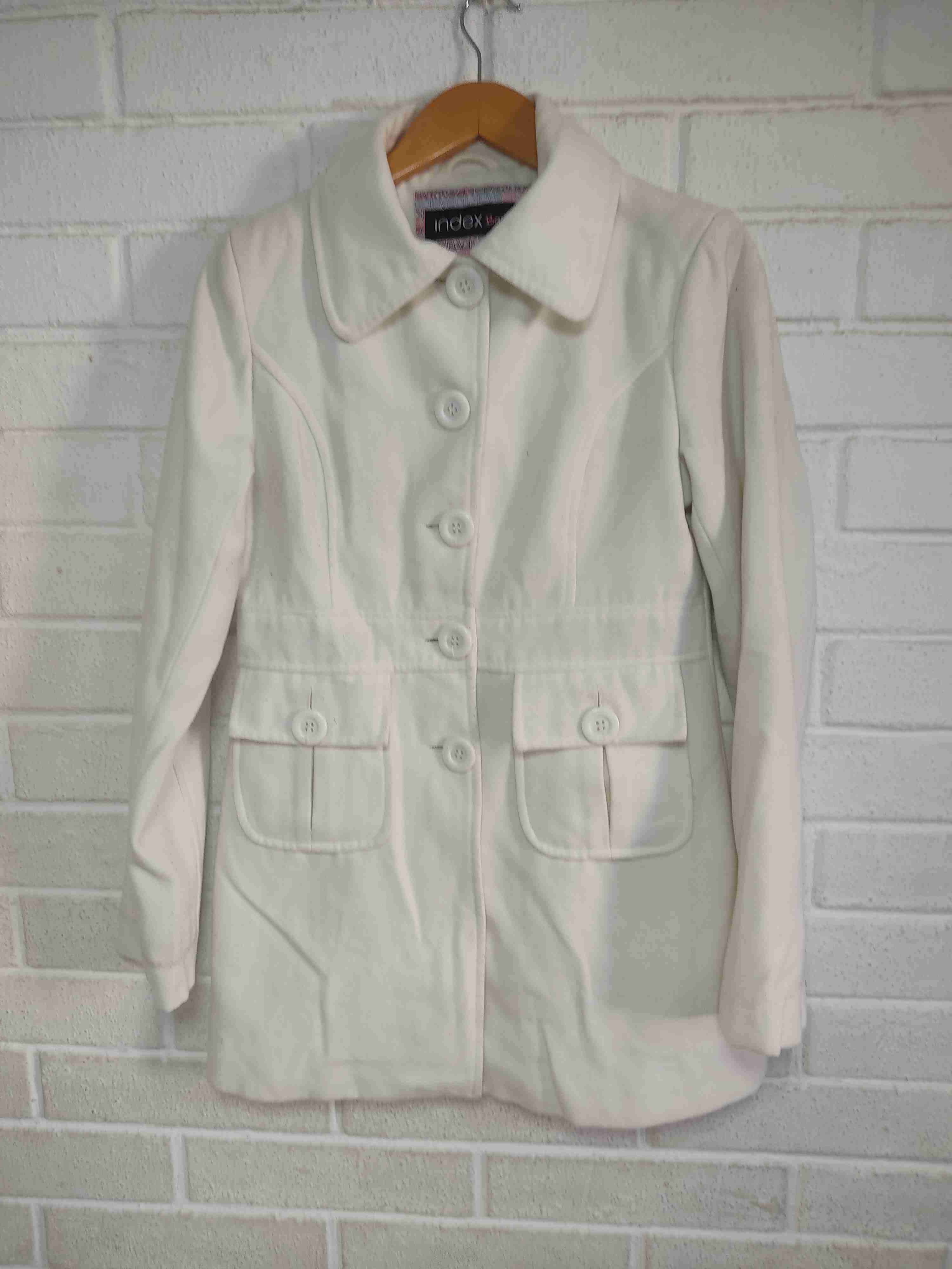 Abrigo blanco botonado - miniatura 1