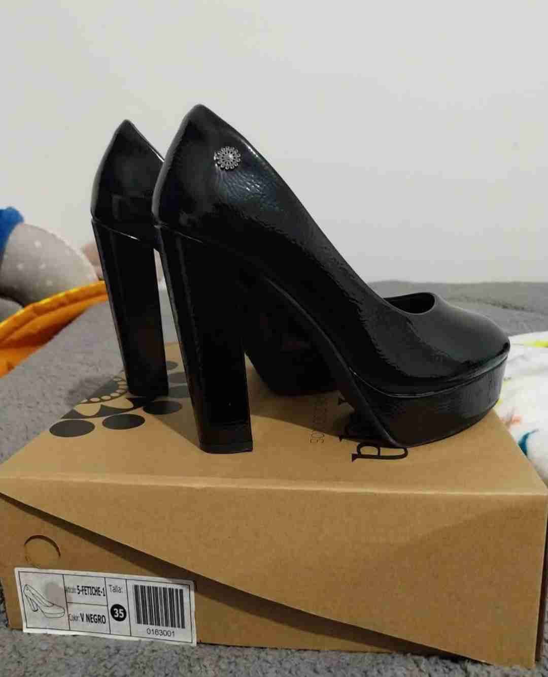 Zapatos de tacón negro Chalada - miniatura 2