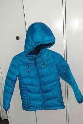 Chaqueta azul con capucha polémic talla 8 - miniatura 2