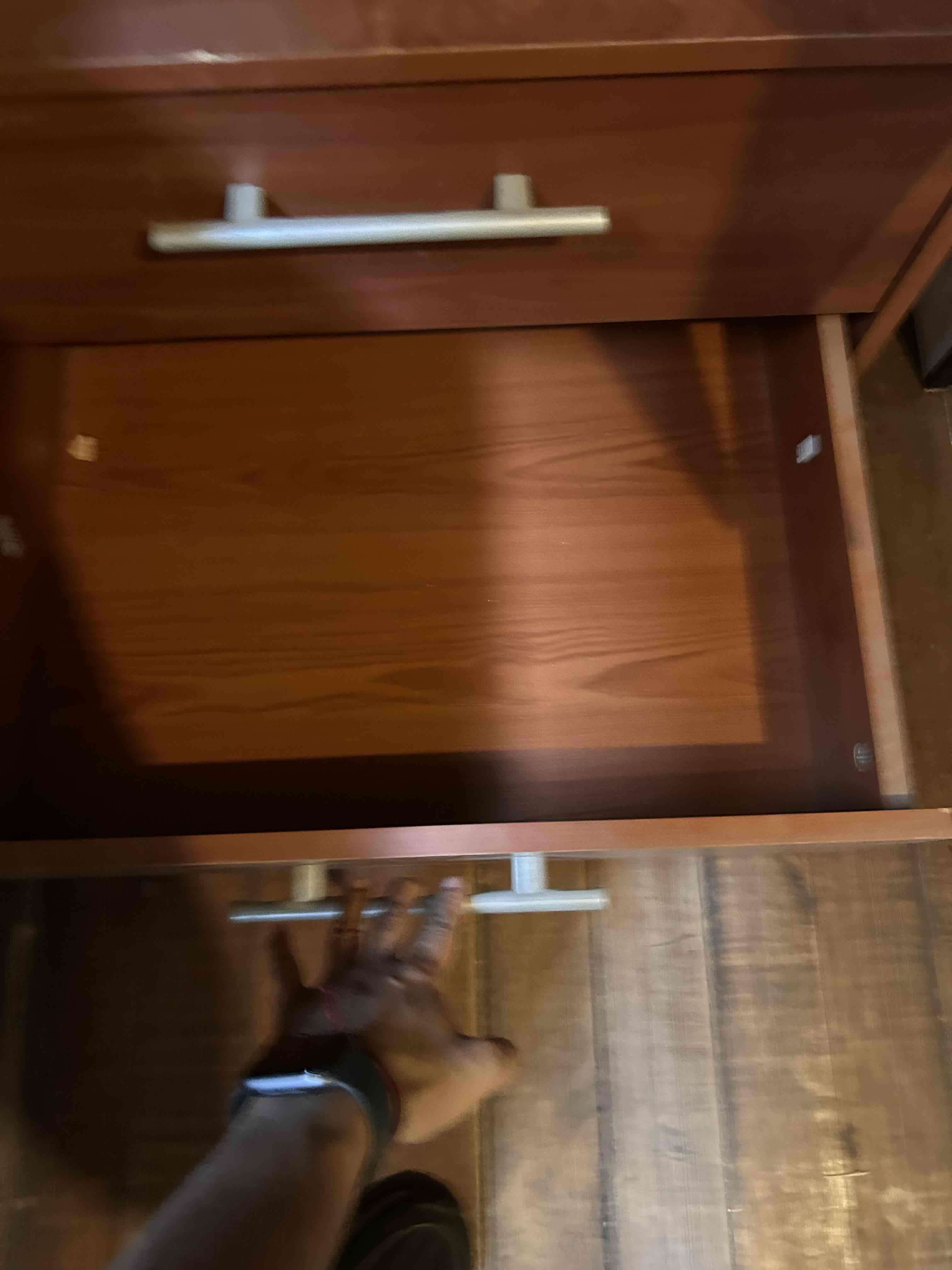 Clóset de madera de dos puertas - miniatura 4