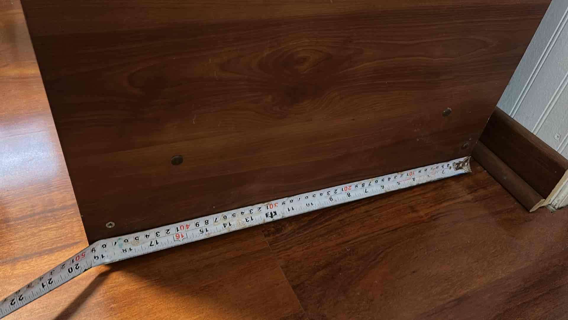 Clóset de madera de dos puertas - miniatura 5