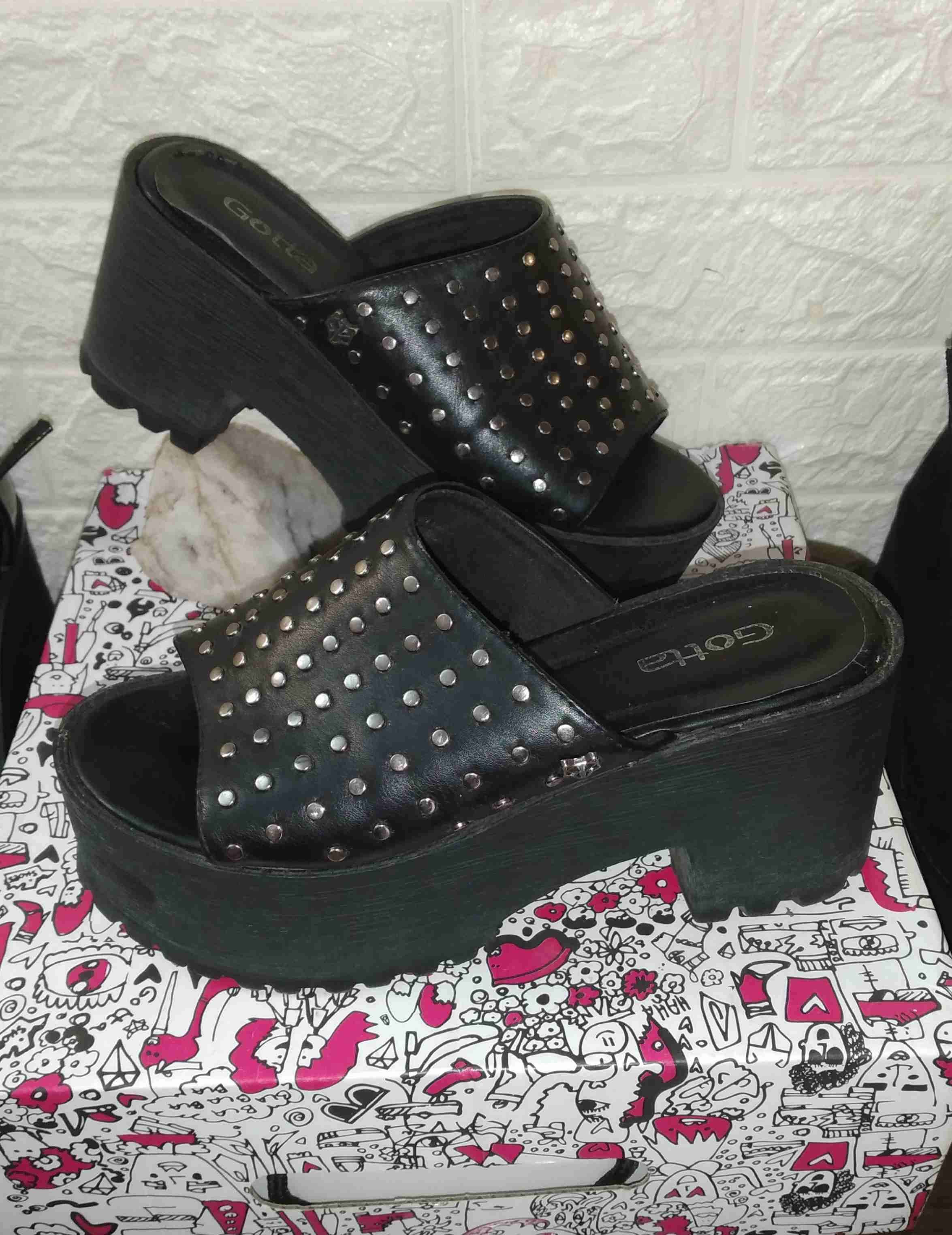 Botines, sandalias y zapatos con taco alto - miniatura 3