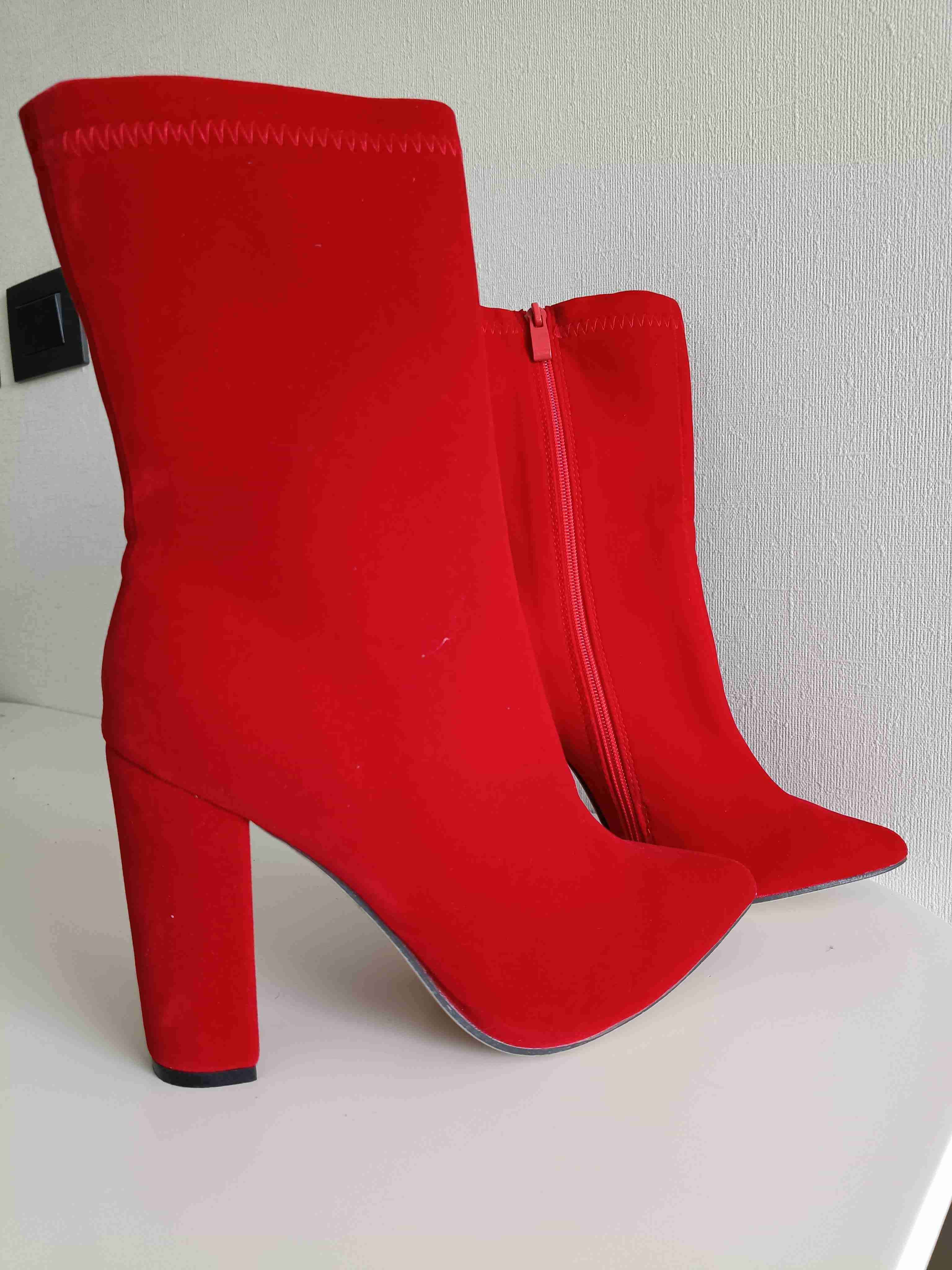 Botines rojos de tacón alto - 1