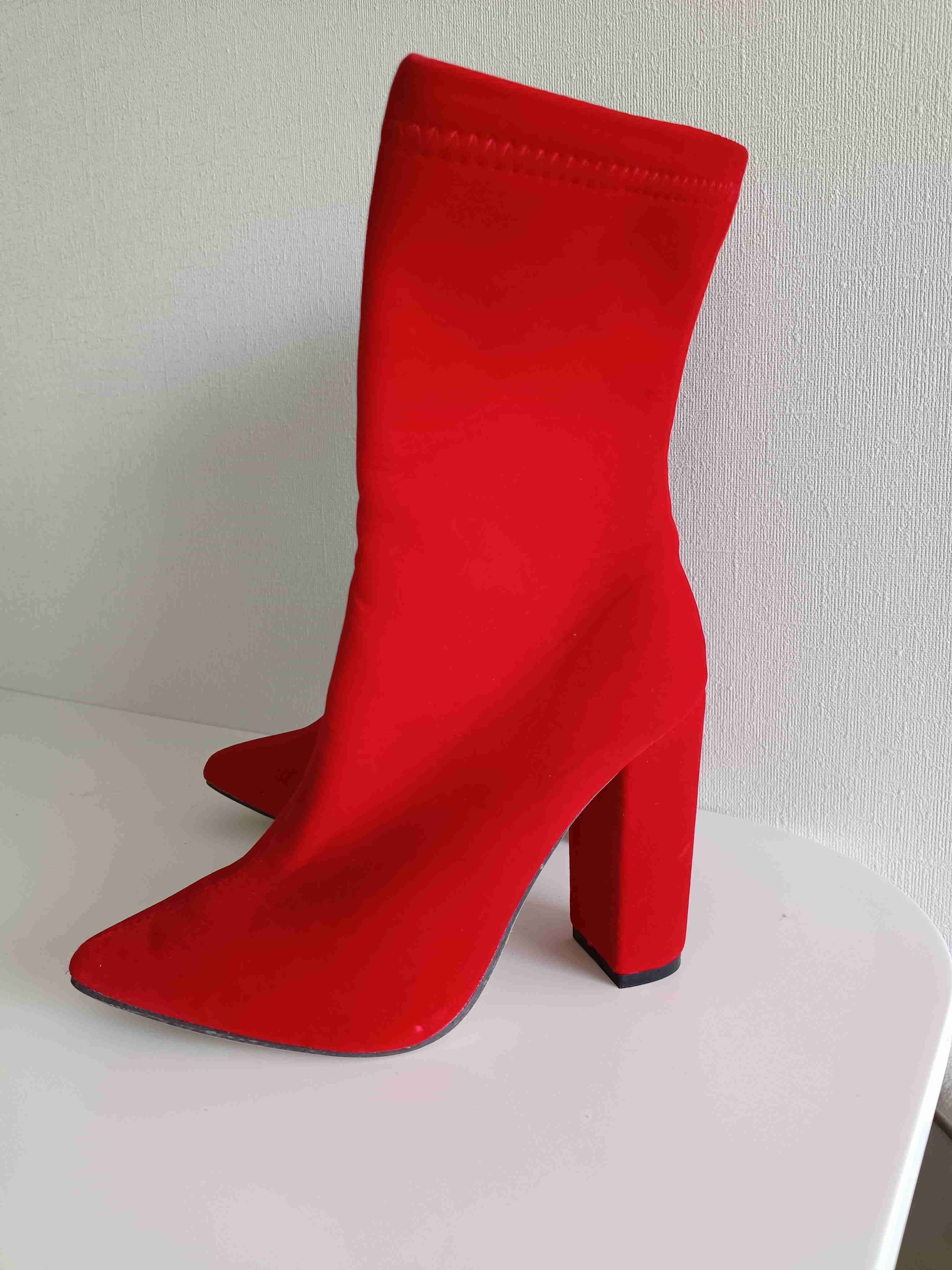 Botines rojos de tacón alto - 2