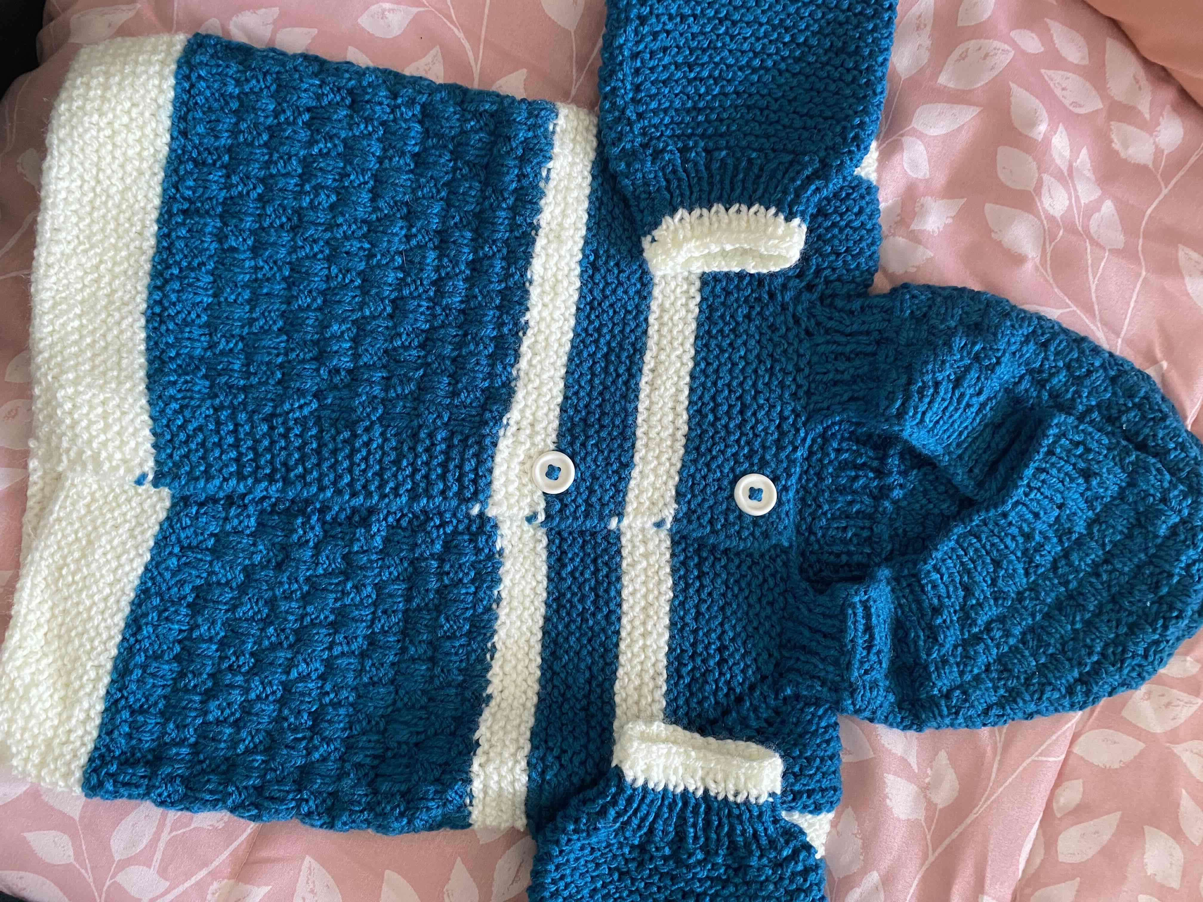 Chaleco de lana gris y rojo - miniatura 2