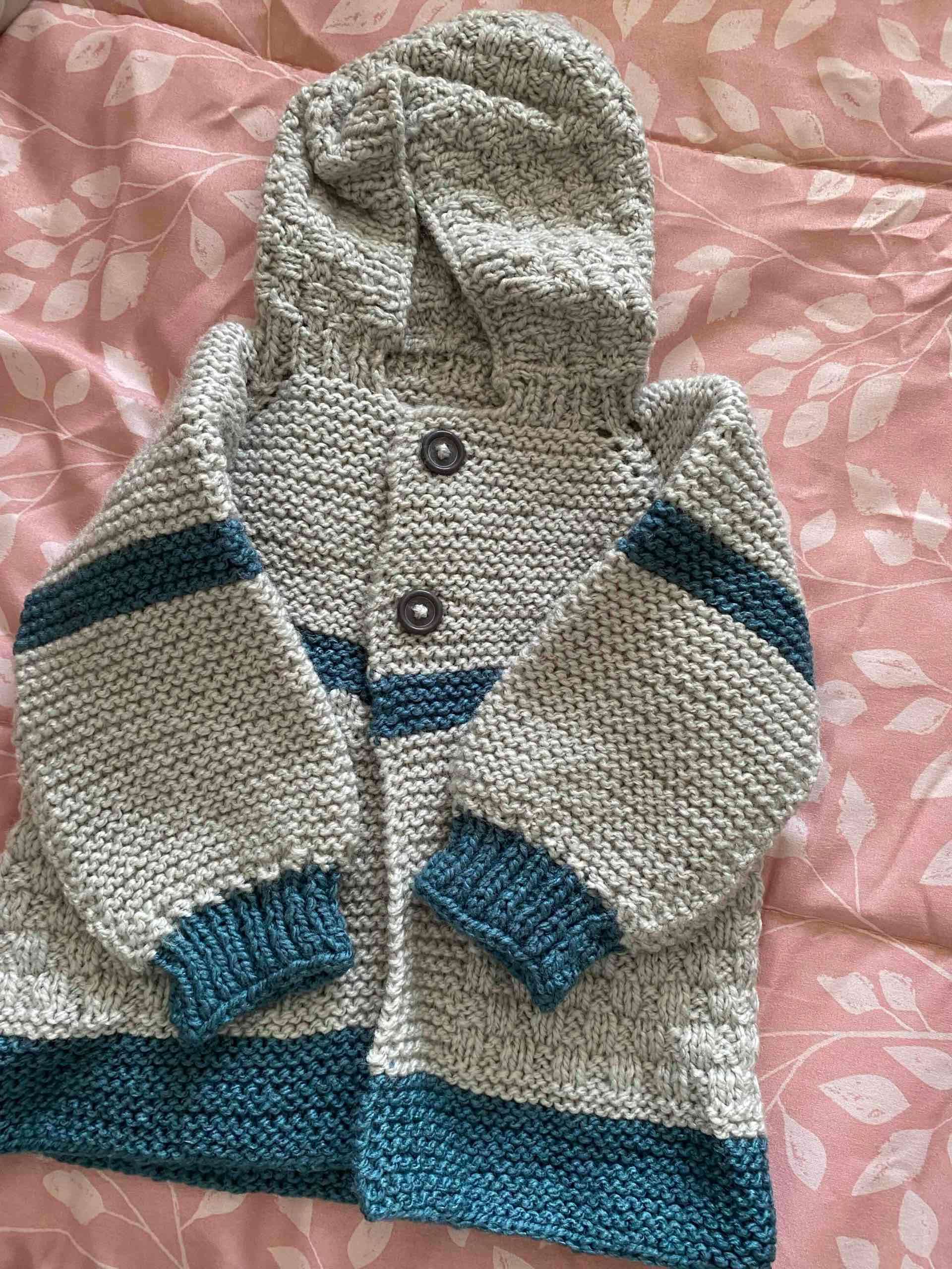 Chaleco de lana gris y rojo - miniatura 4